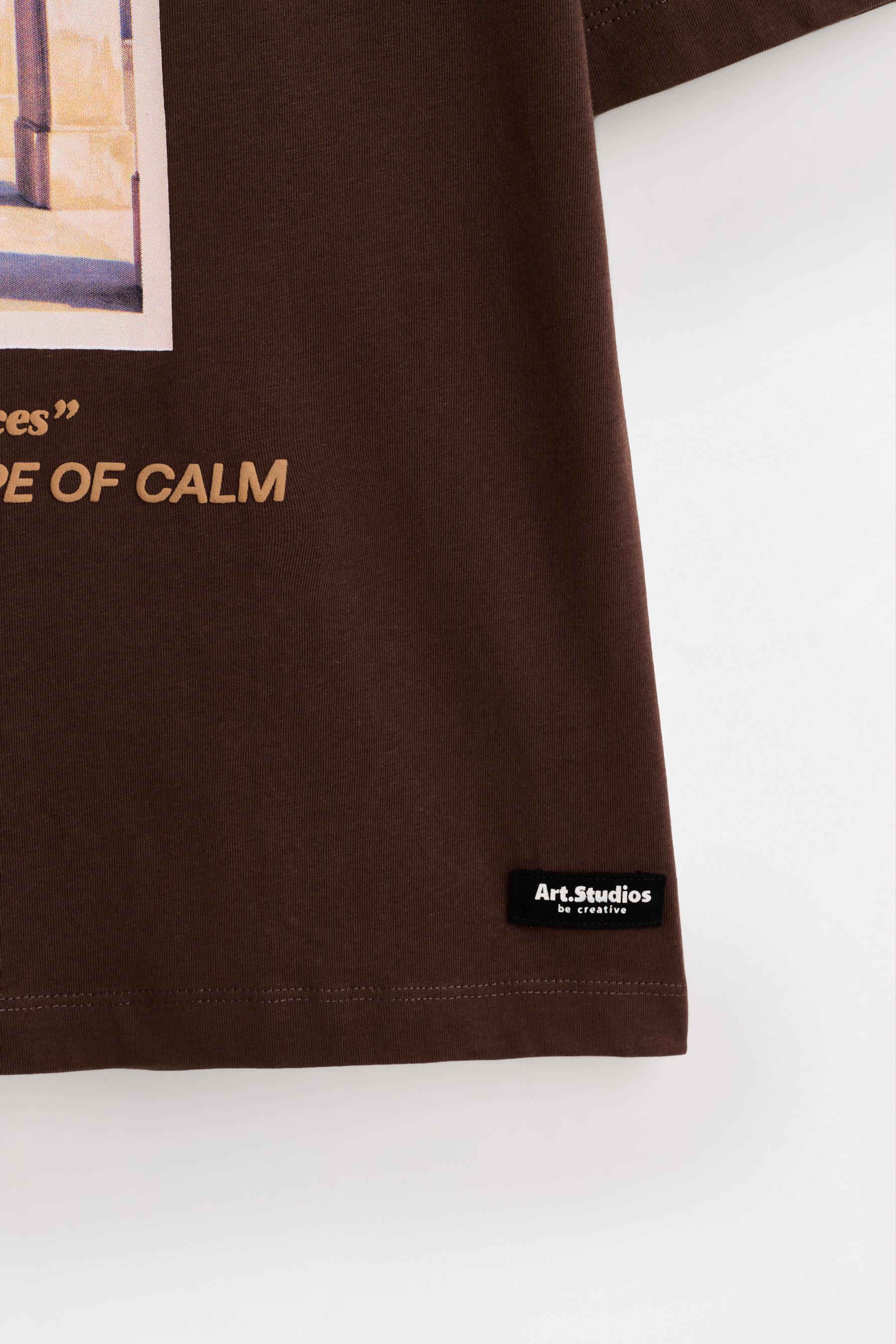 Raised text T-shirt — CHOCOLATE