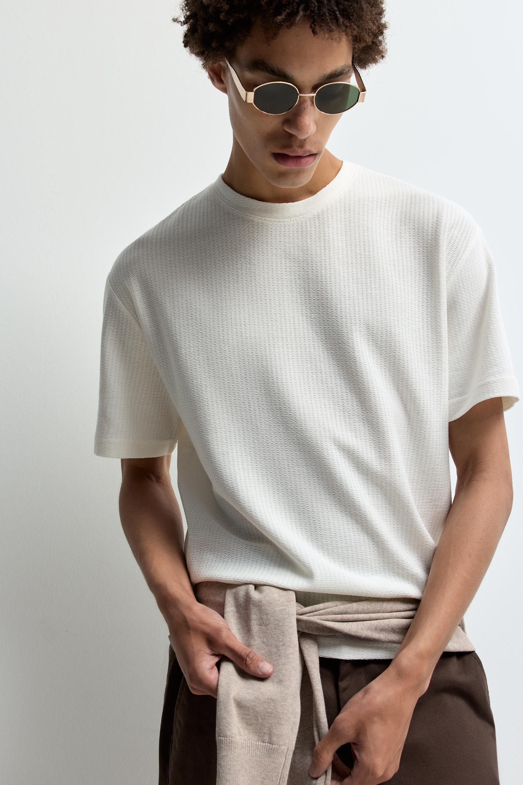 Texture T-shirt — VANILLA