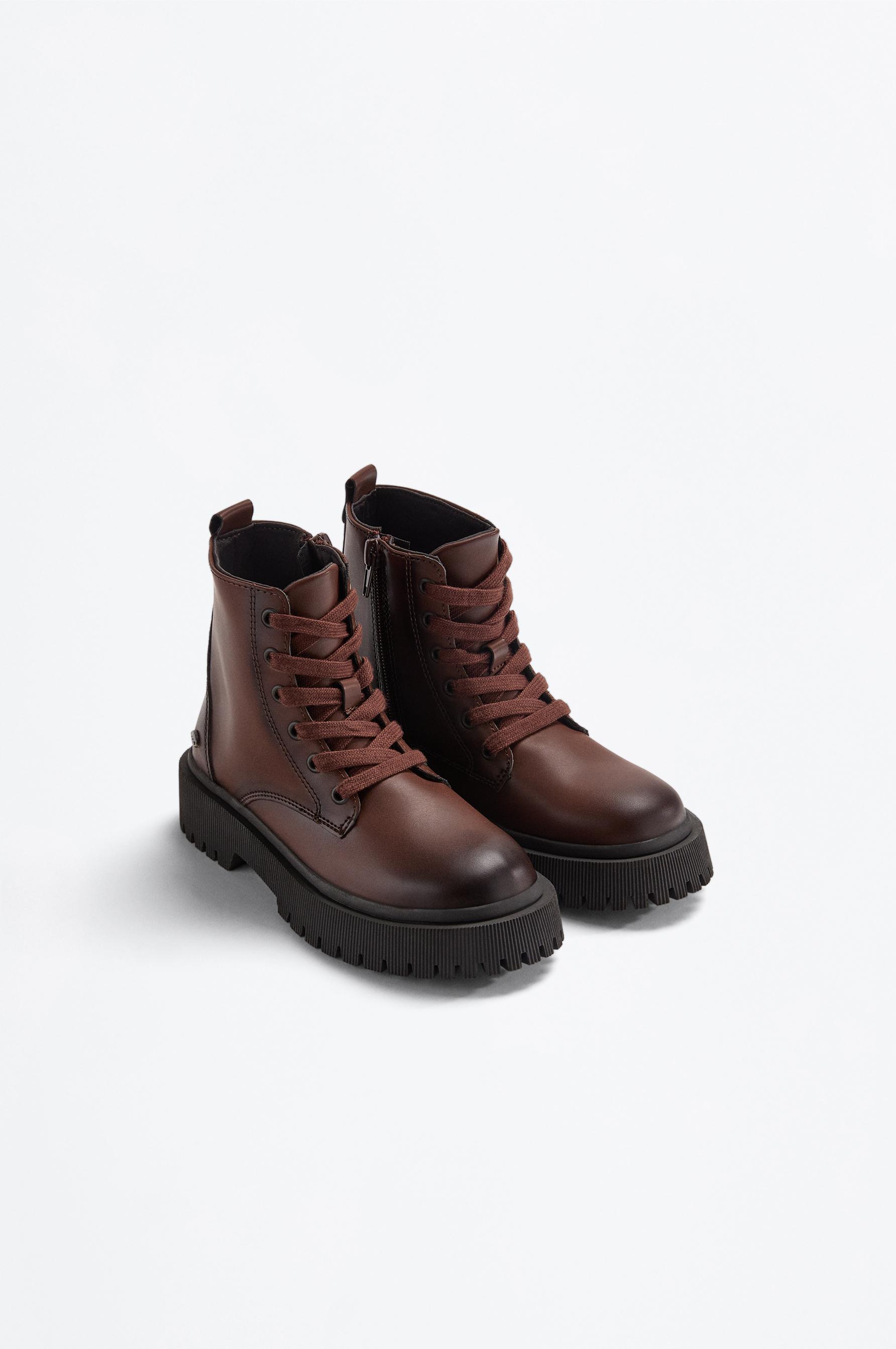 Track sole boots — 1-114