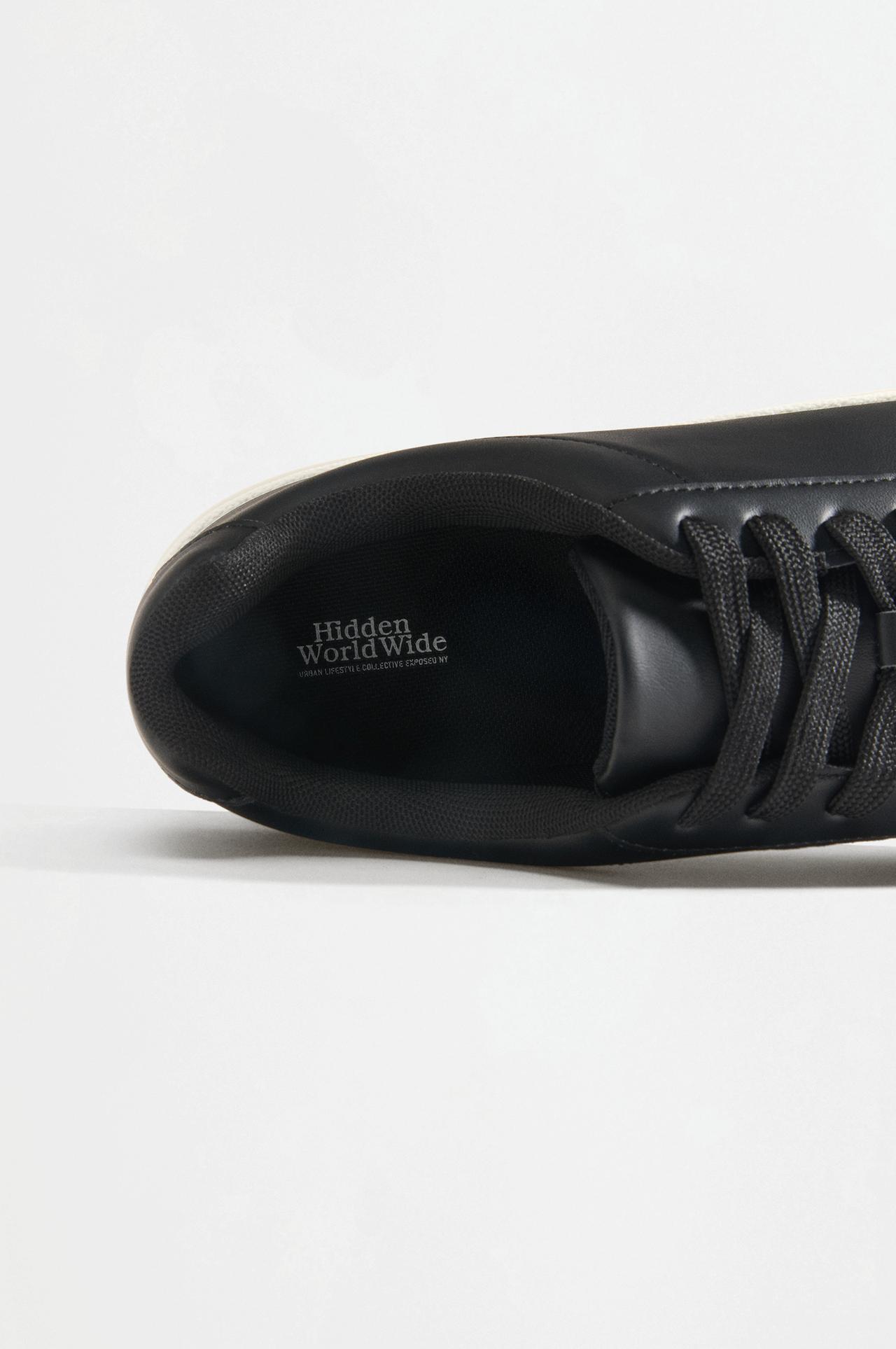 Casual sneakers — BLACK
