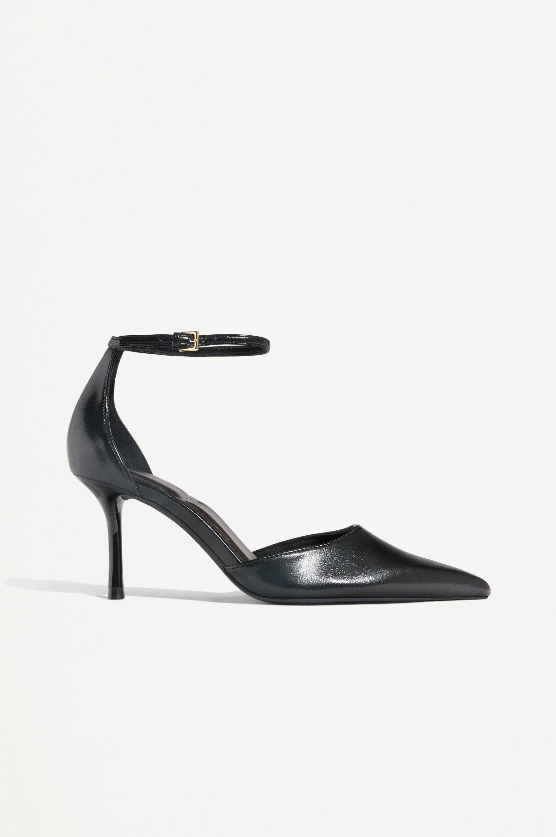 Zapato tacón pulsera