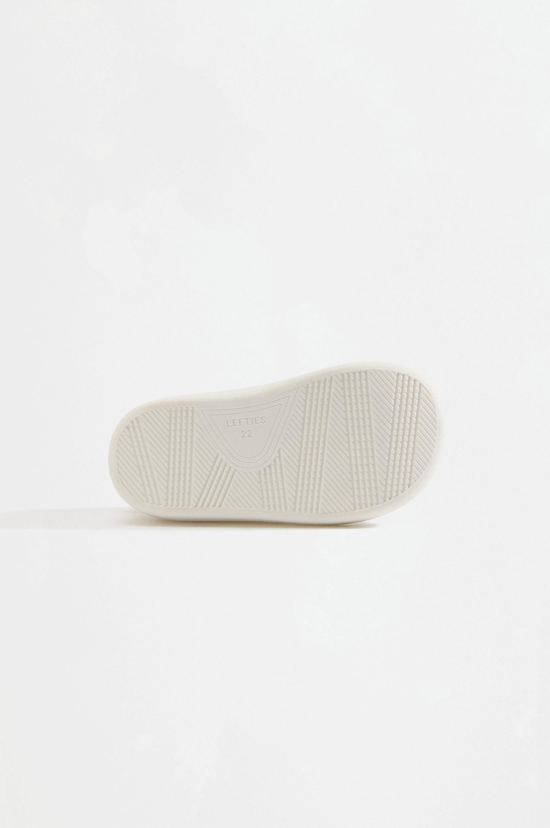 Barefoot Sneakers — PALE PINK