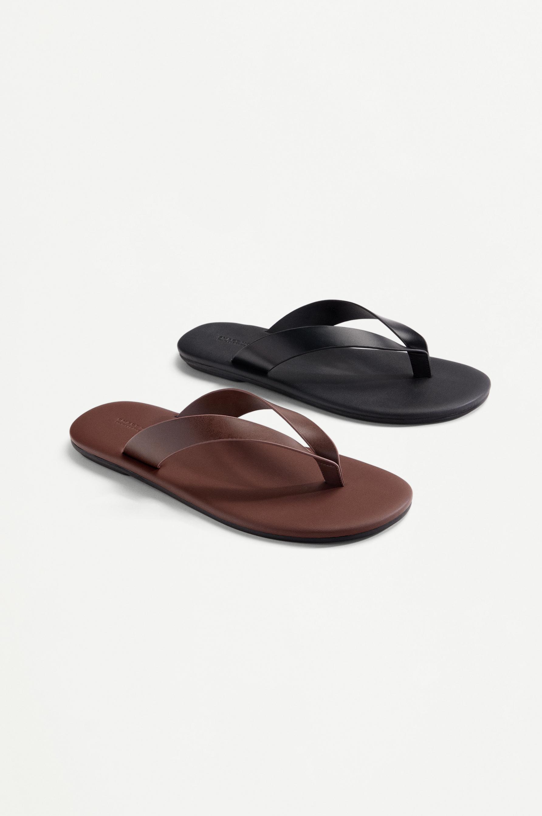 Strap sandals — BLACK