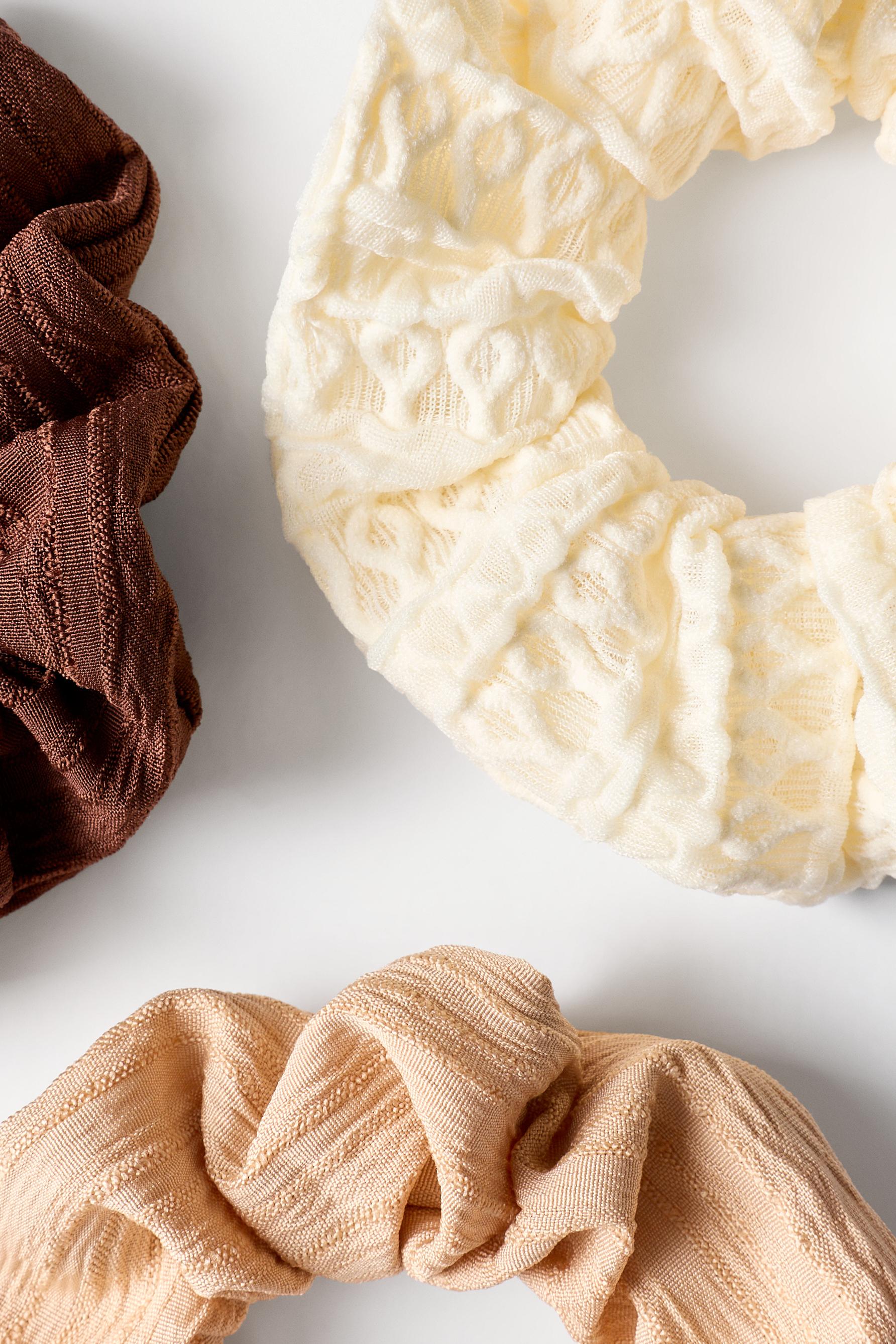 Medium Scrunchies (3-Pack) — BROWN