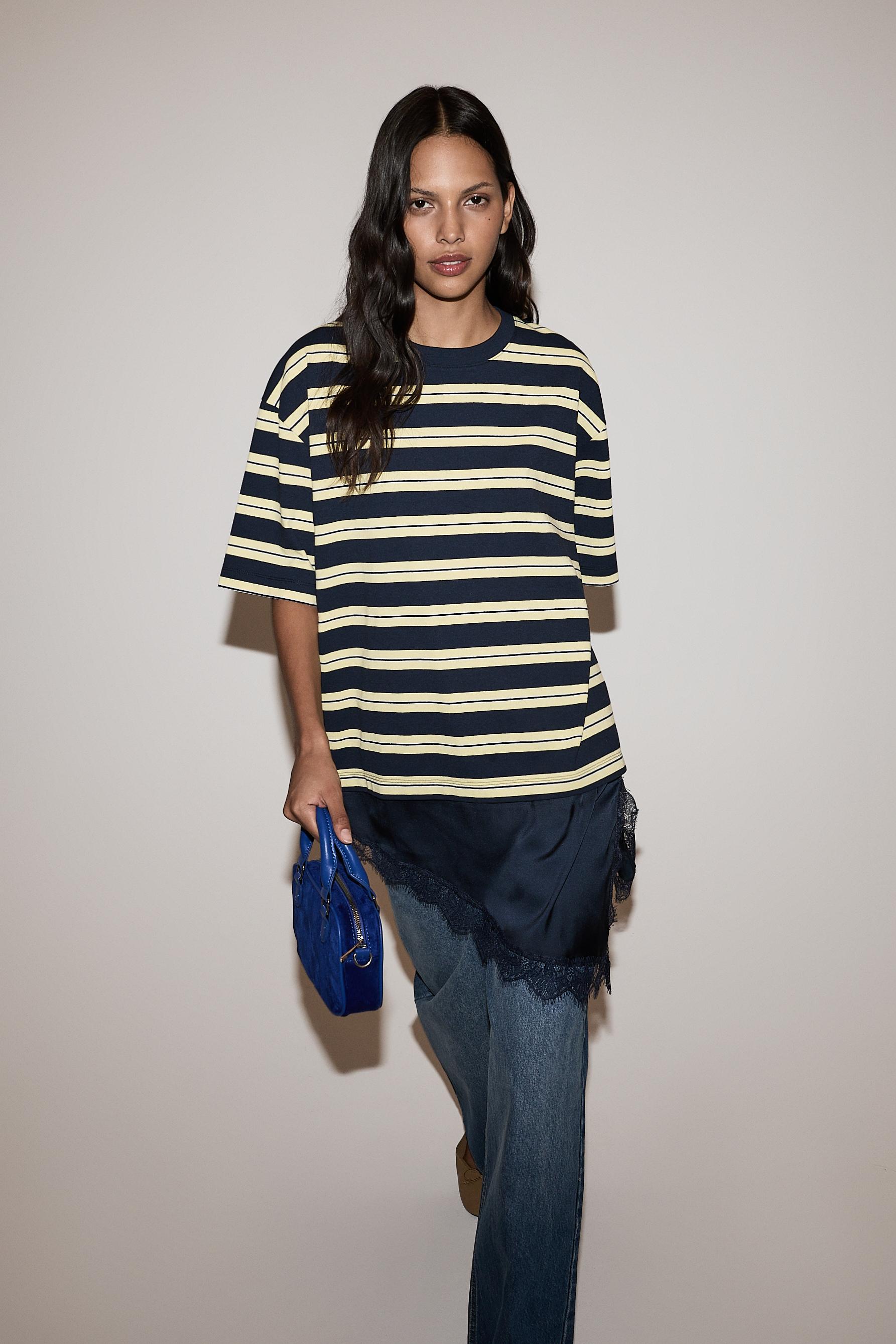 Striped lace-hem T-shirt — STRIPED