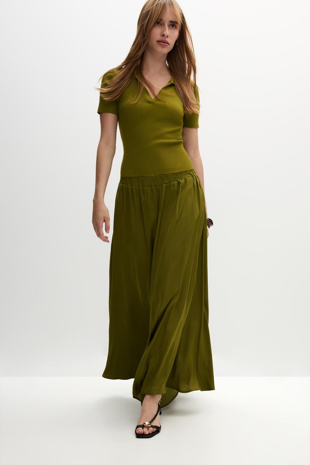 Textured satin skirt