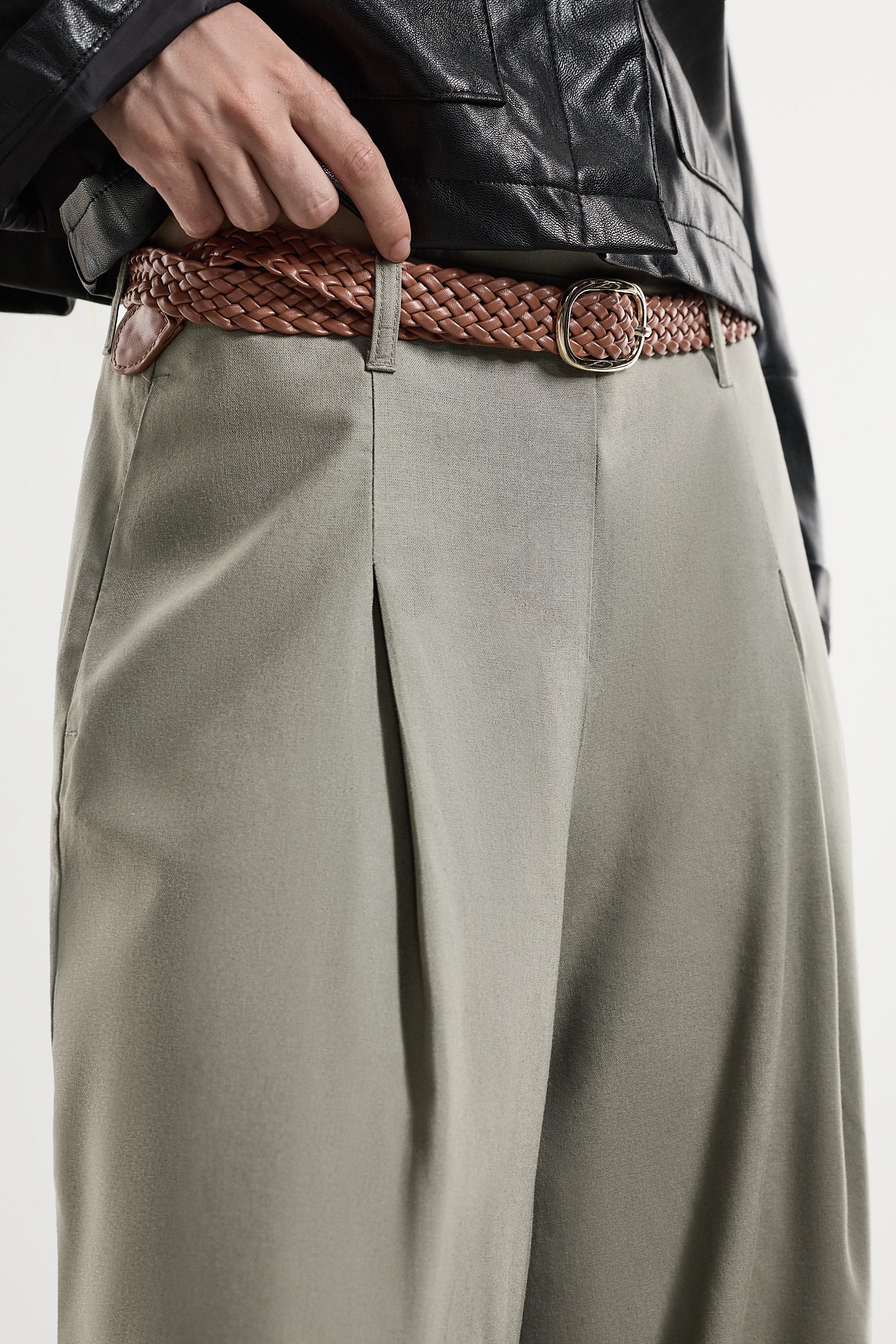 Barrel trousers with belt — PALE KHAKI
