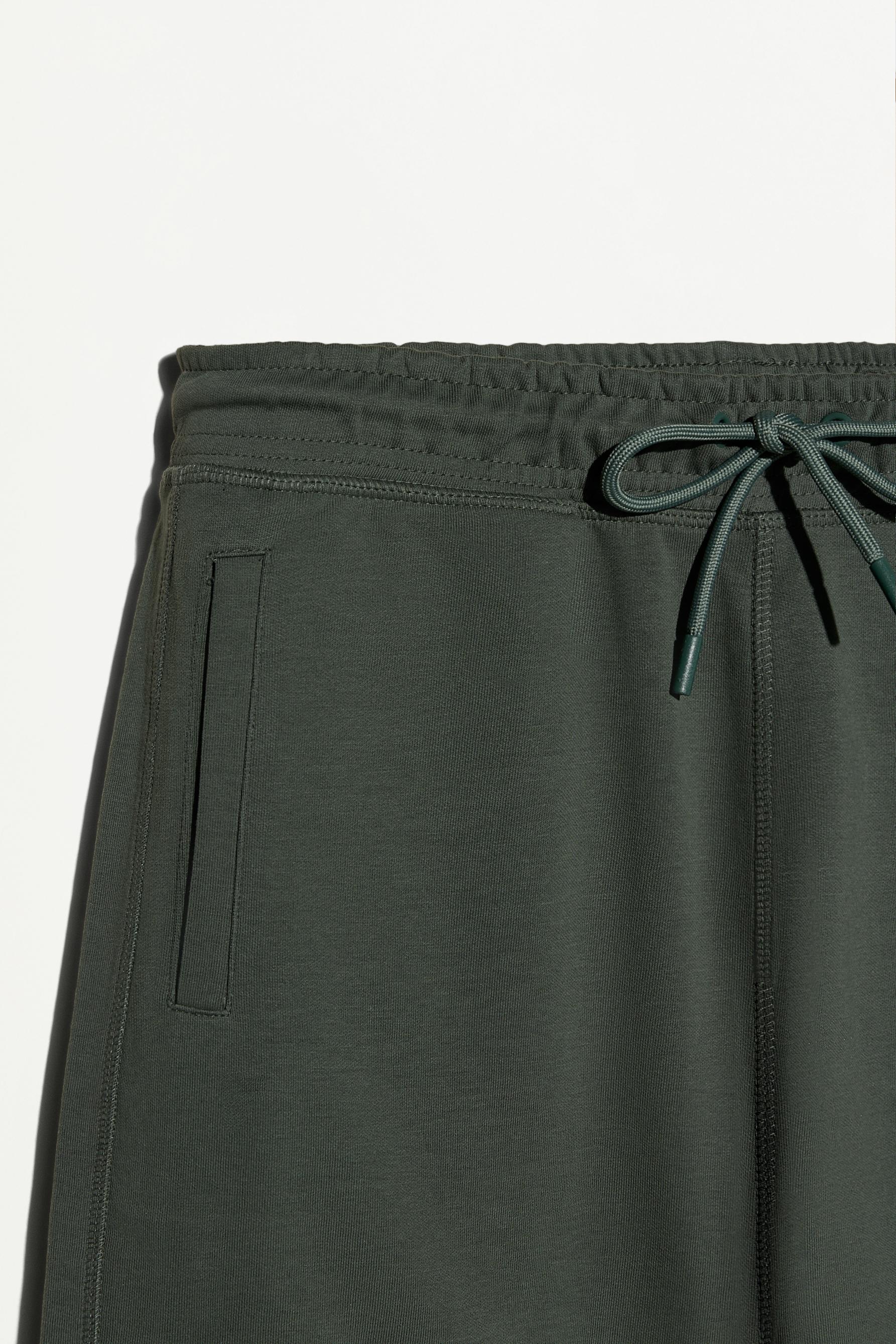 Interlock Bermuda shorts — MOSS