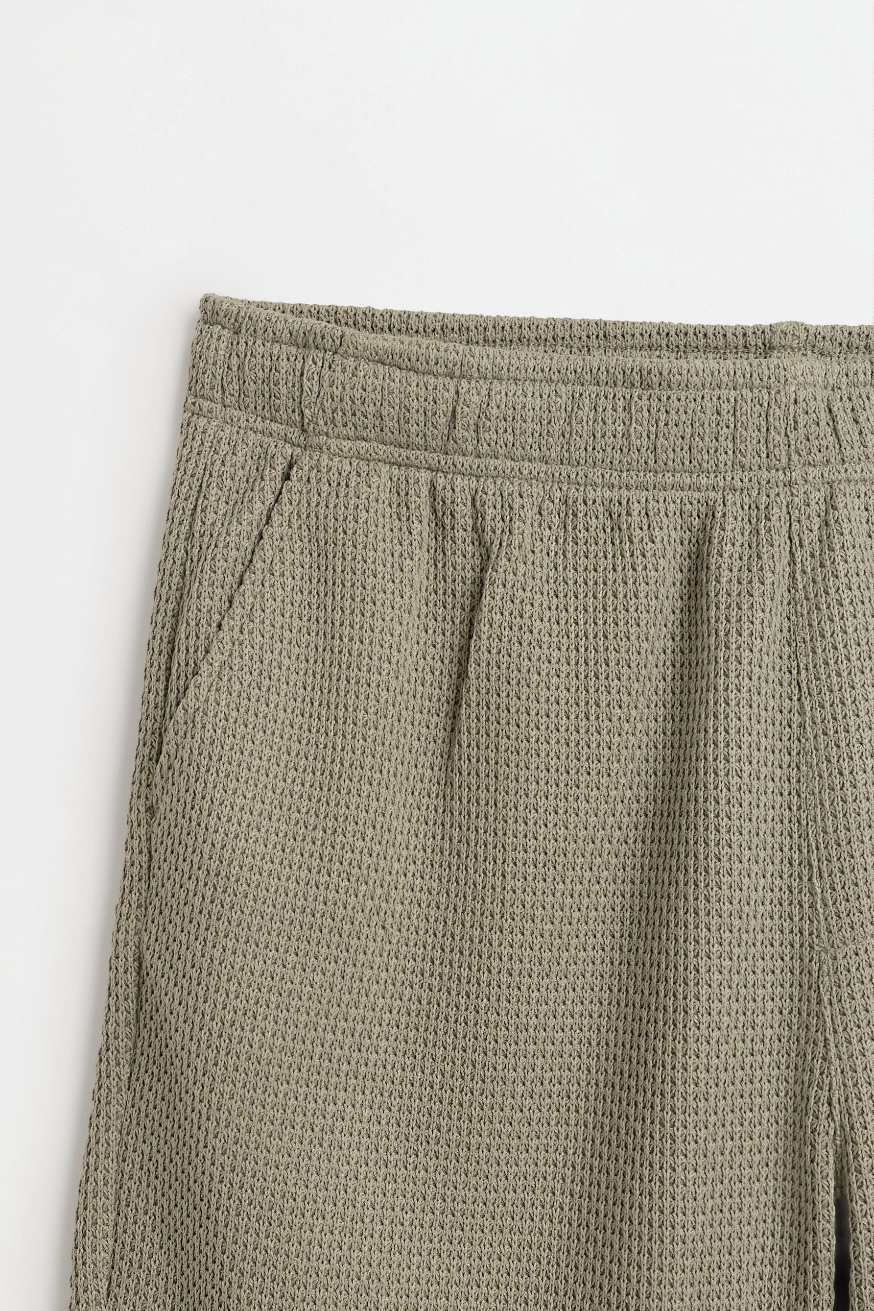 Waffle-textured Bermuda shorts — PALE GREEN