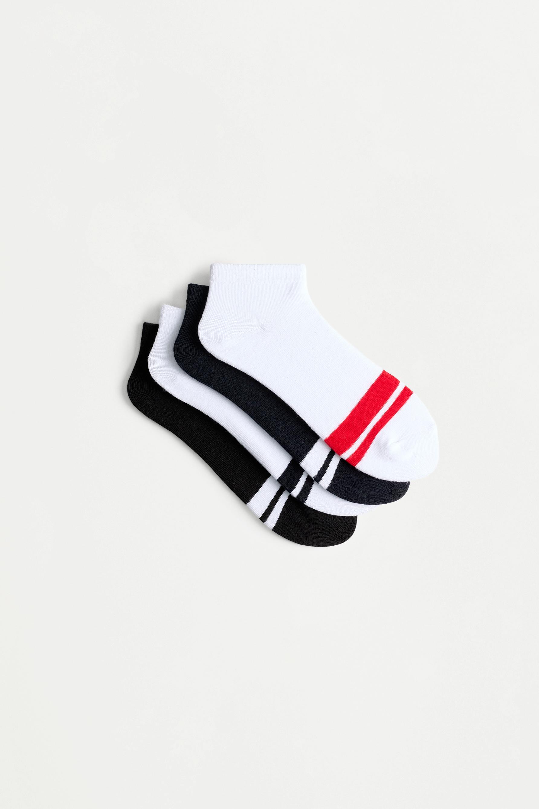 4-pack of striped sporty ankle socks — BLACK