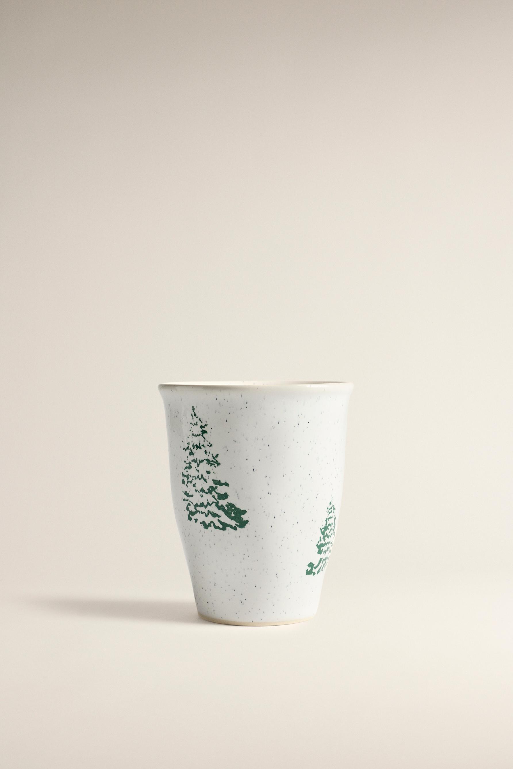 Taza navideña árboles