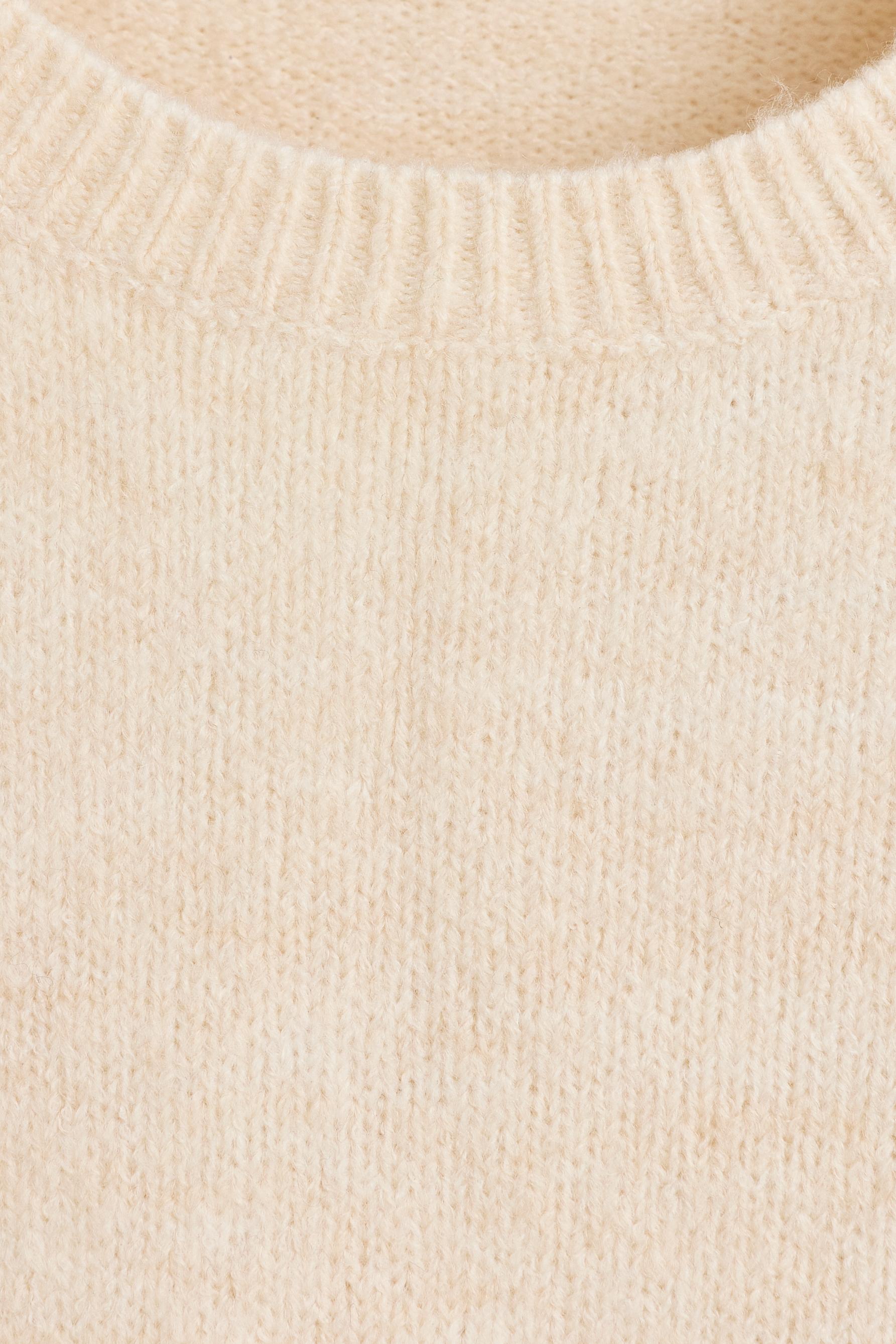 Short sleeve sweater — CREAM