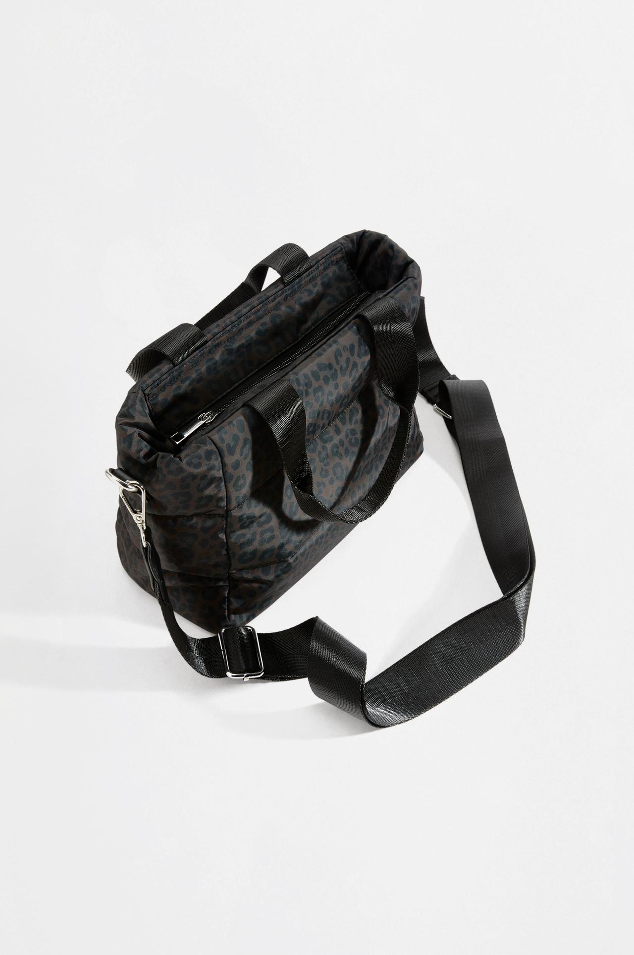 Quilted crossbody bag — LEOPARD