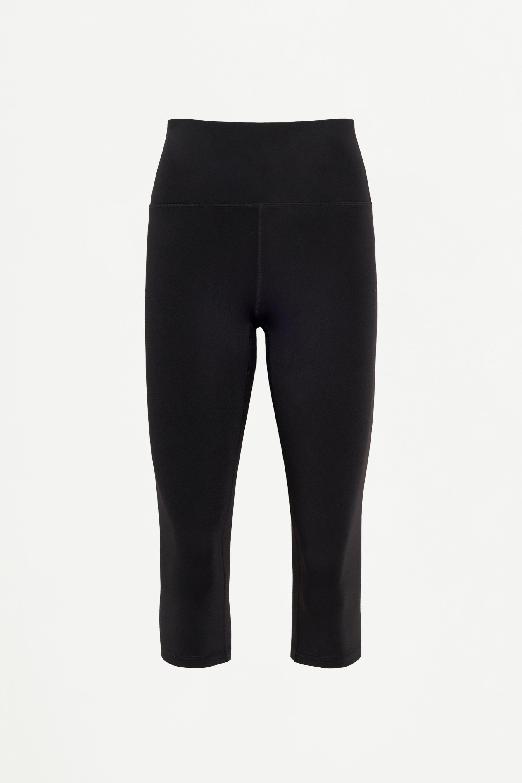 Capri leggings — BLACK