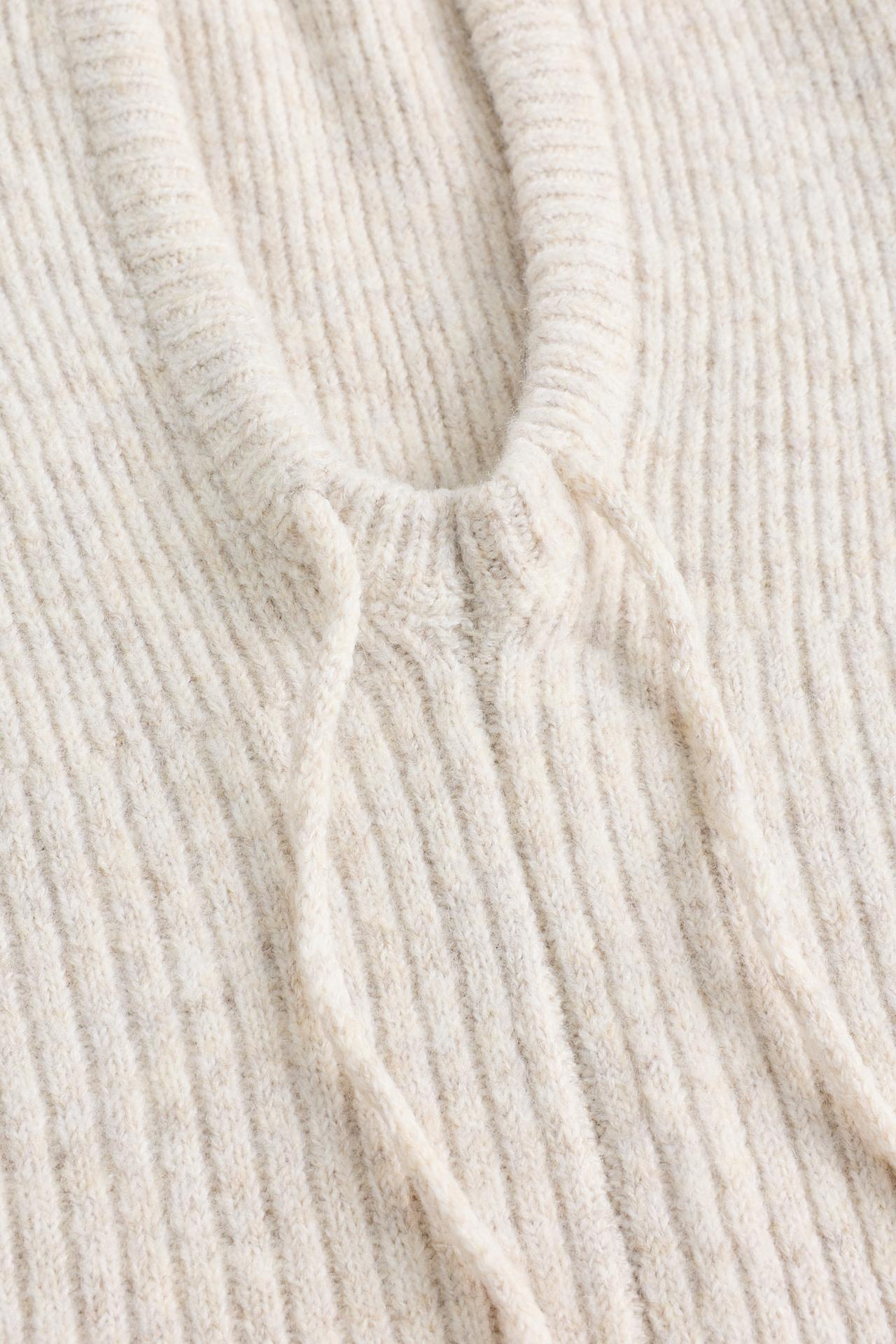 Knit balaclava — BEIGE