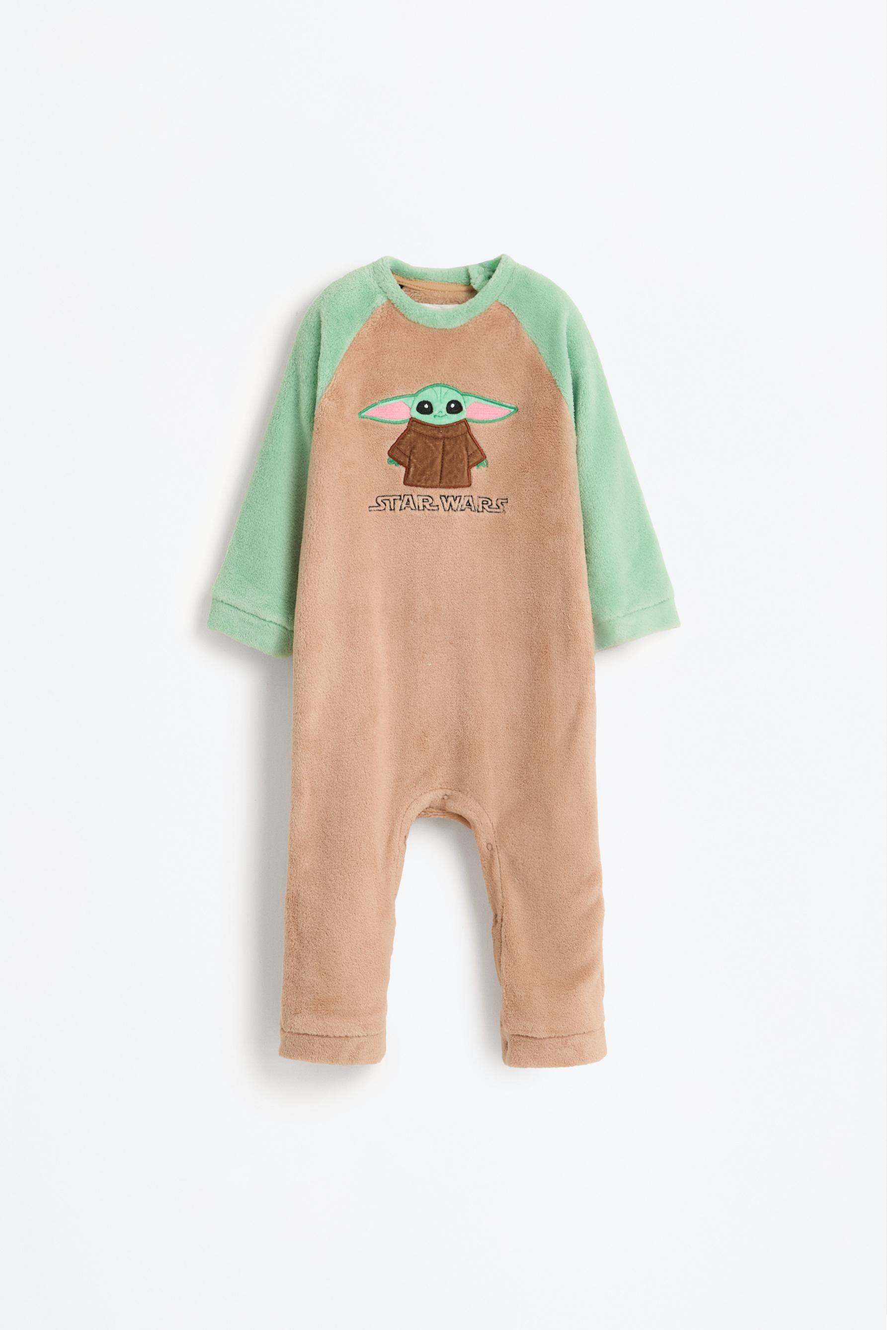 Pijama Baby Yoda ©Disney entero pelito