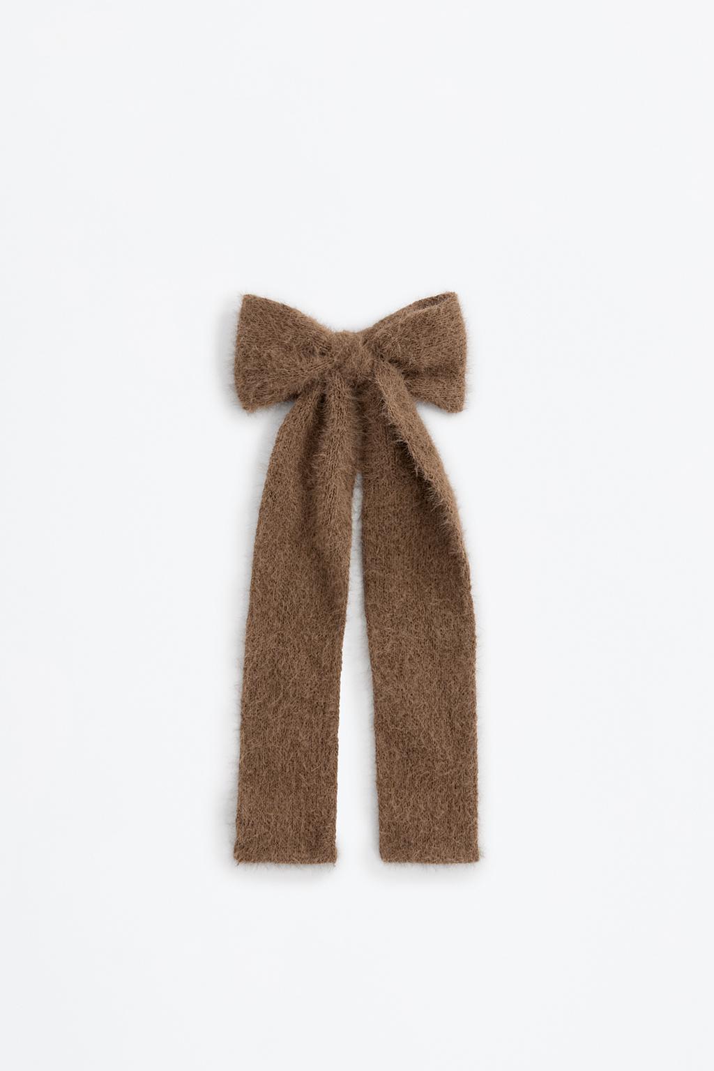 Long knit bow