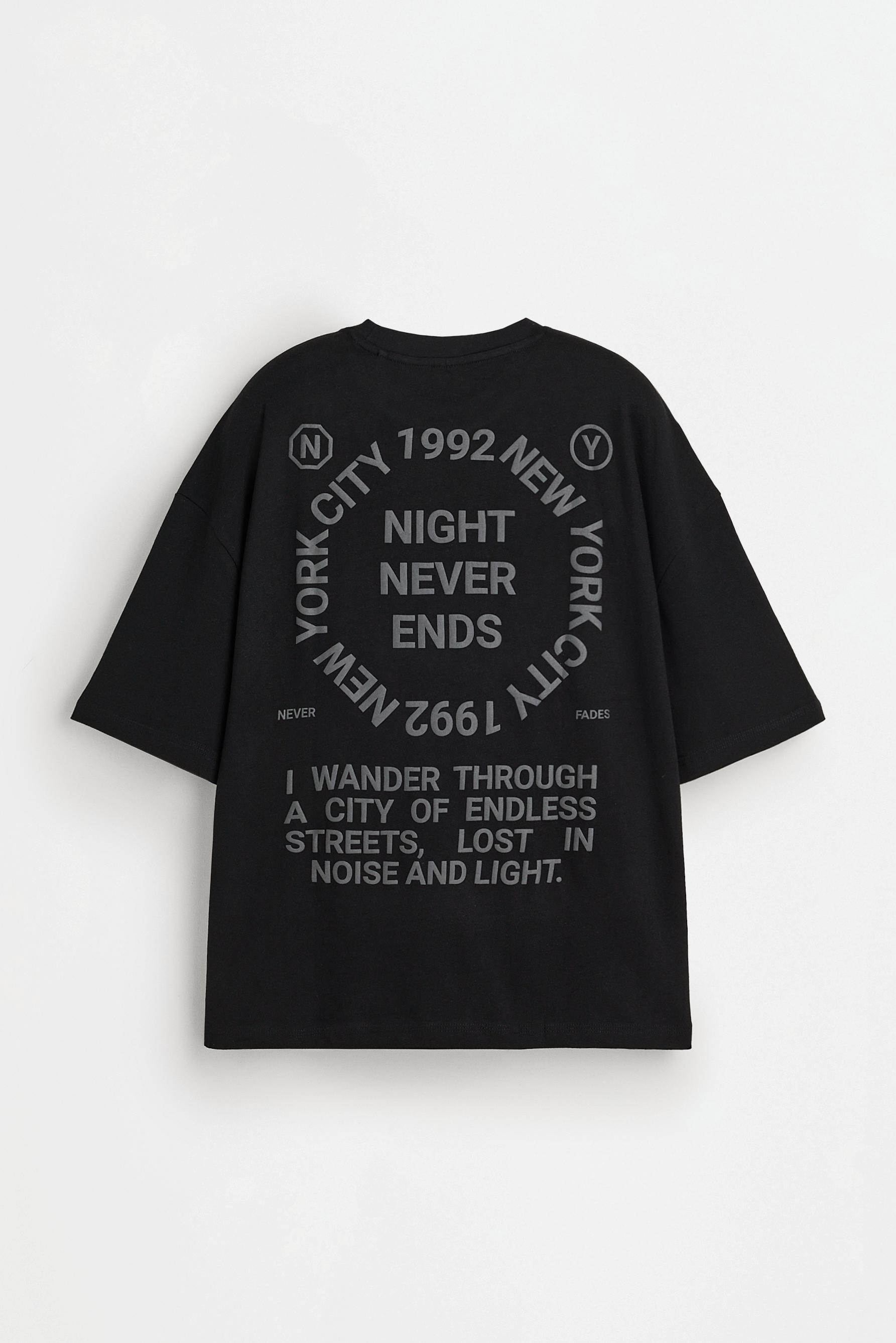 Oversize printed T-shirt — BLACK