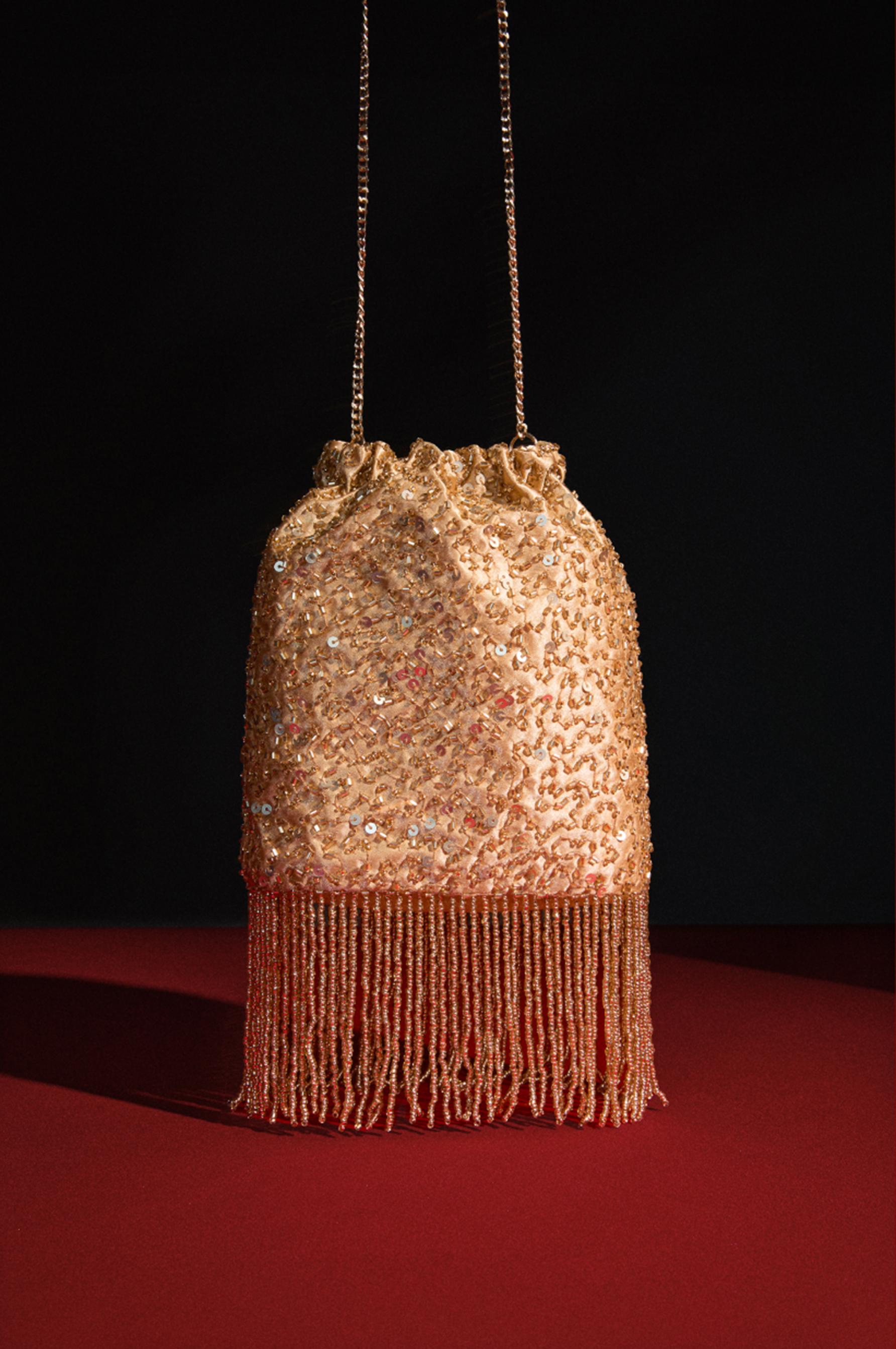 Beaded crossbody bucket bag — GOLD