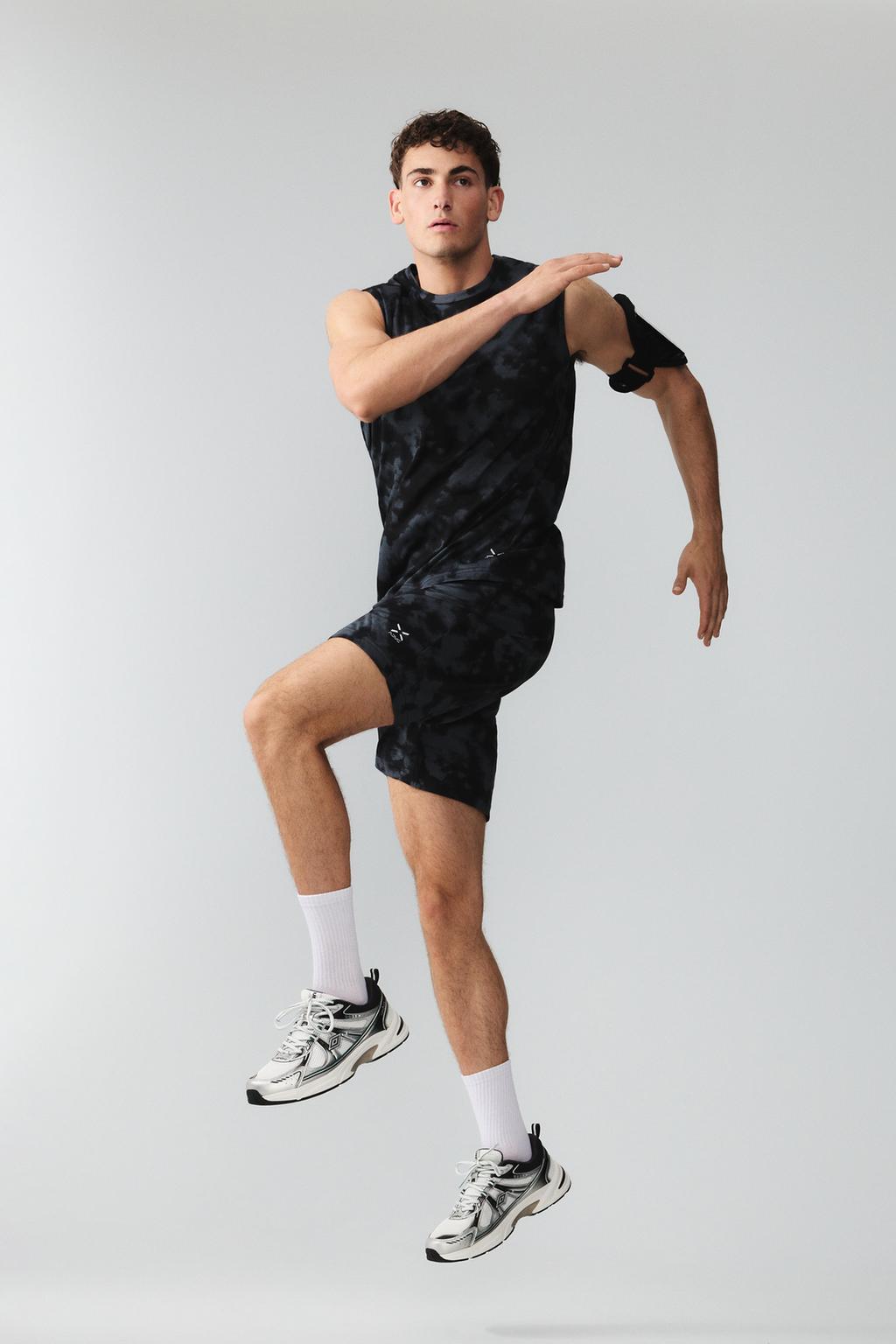 Printed sleeveless sports T-shirt