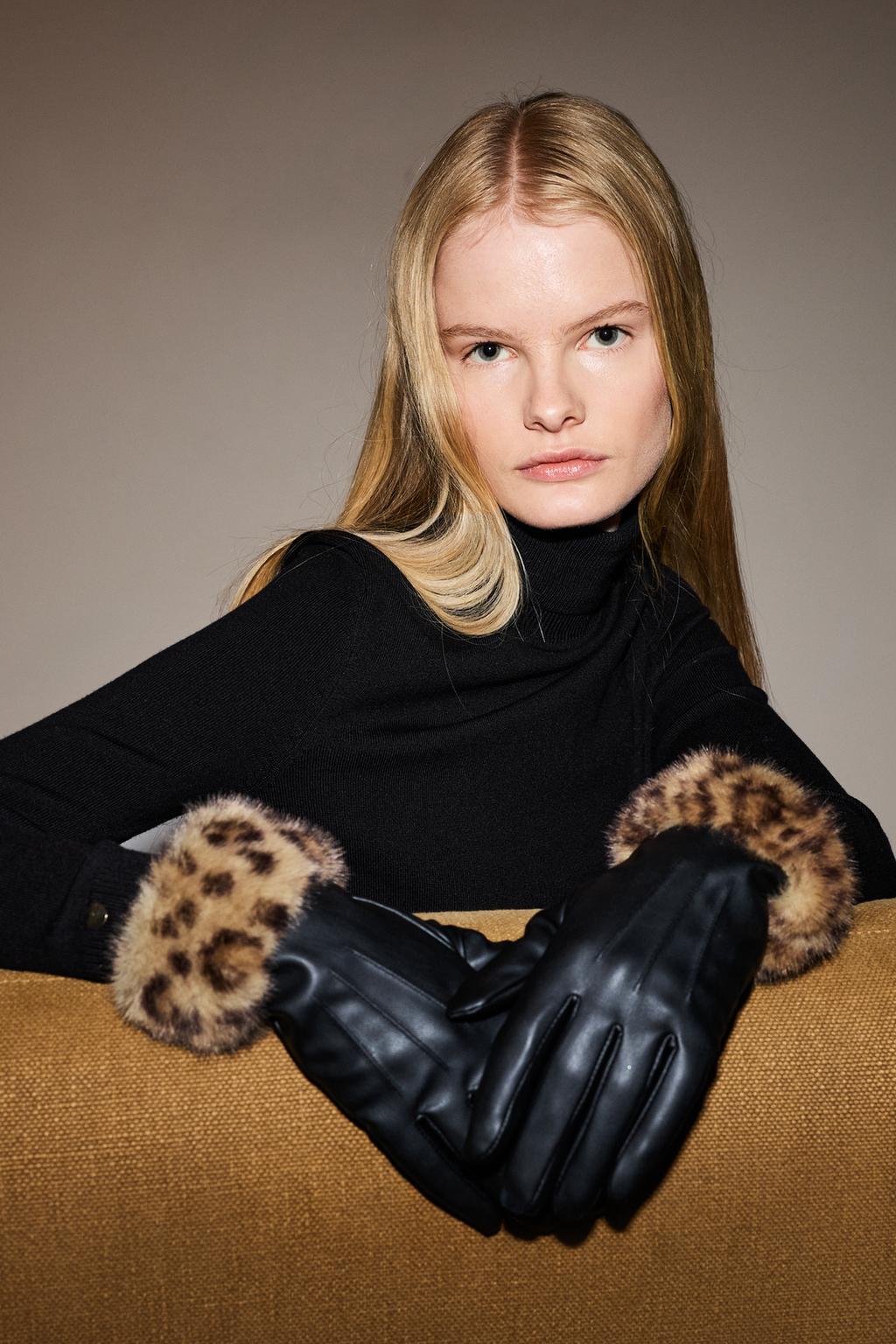 Contrast gloves