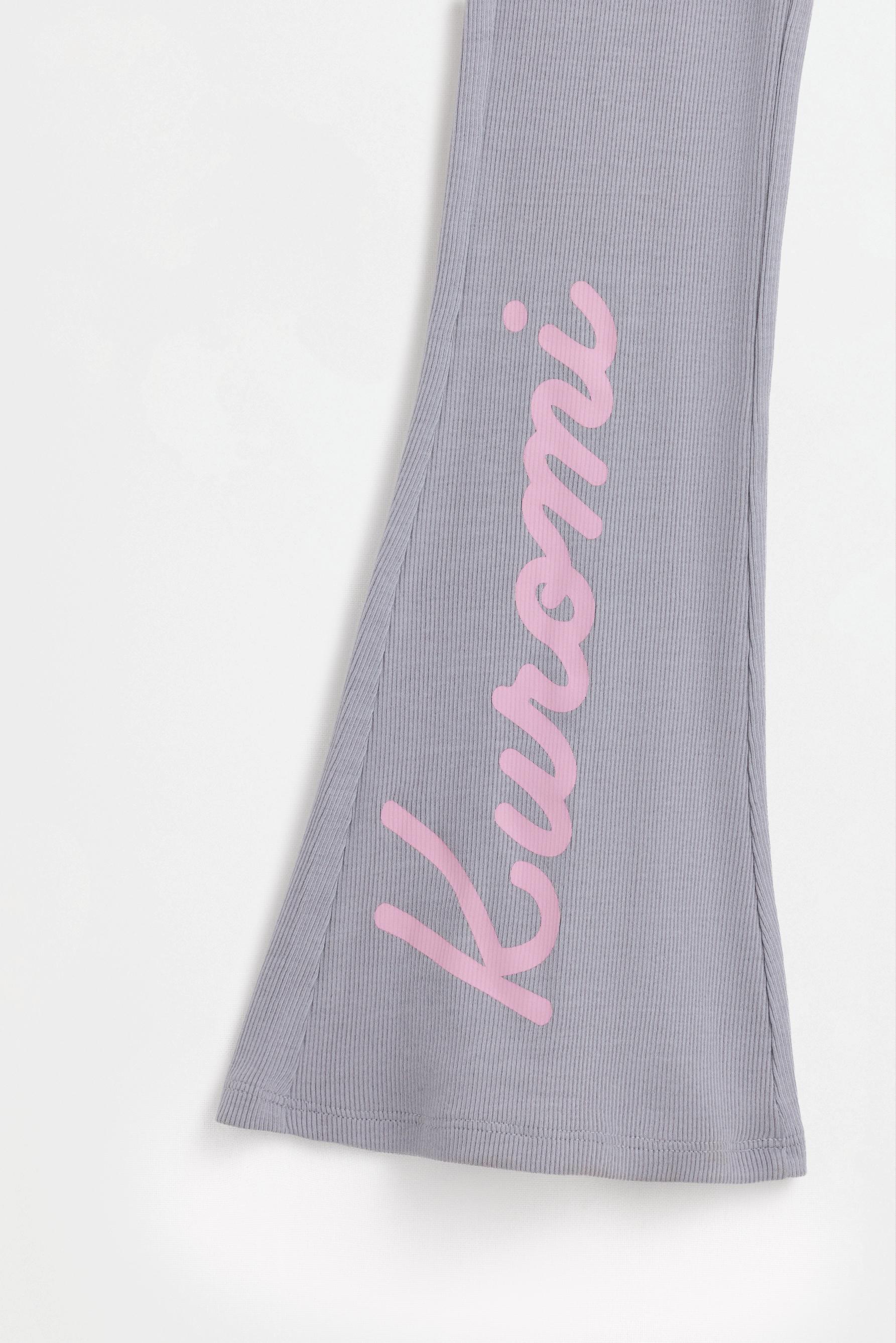 Kuromi ©SANRIO bell bottom leggings — PALE GREY