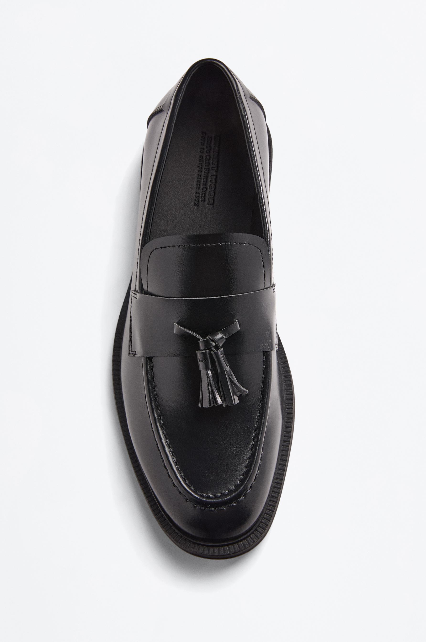 Tassel loafer shoe — BLACK