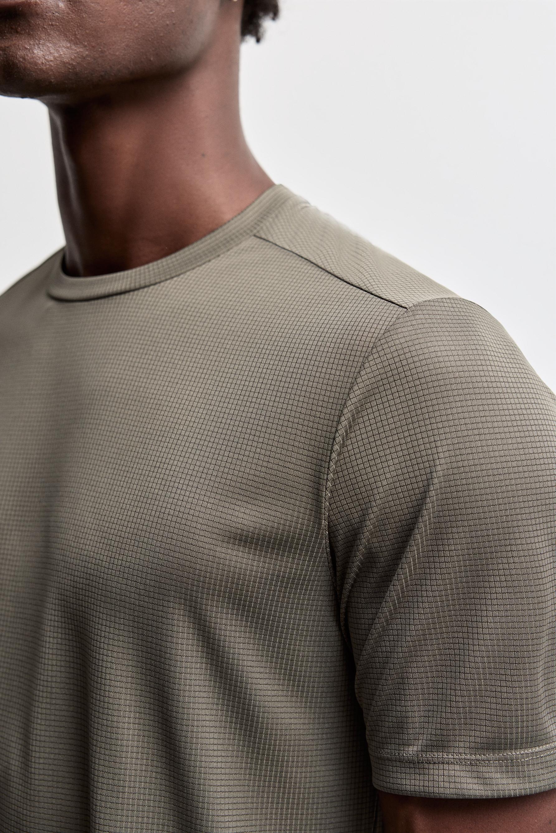 Sports T-shirt — DARK GREEN