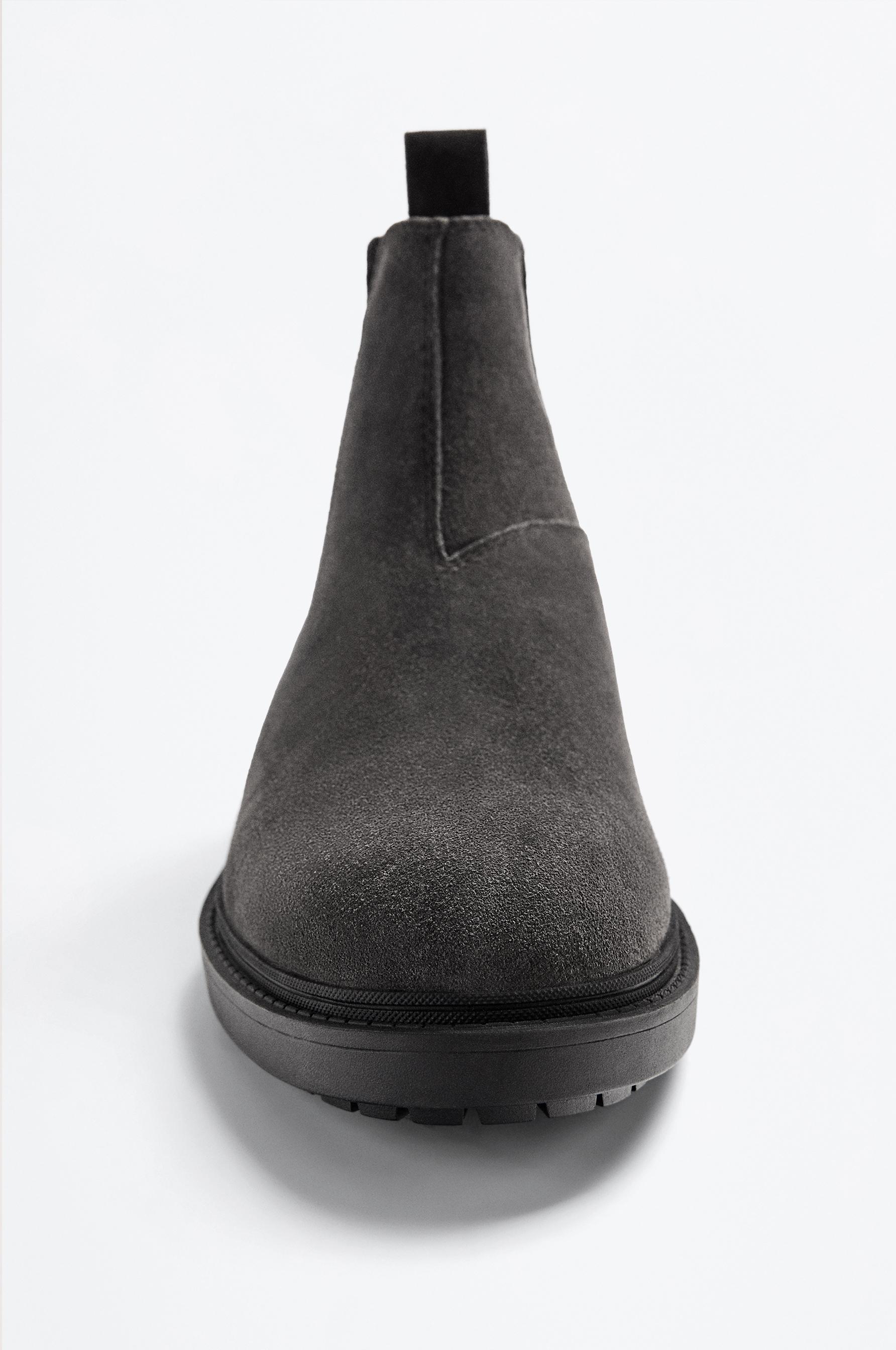 Leather Chelsea ankle boots — GREY