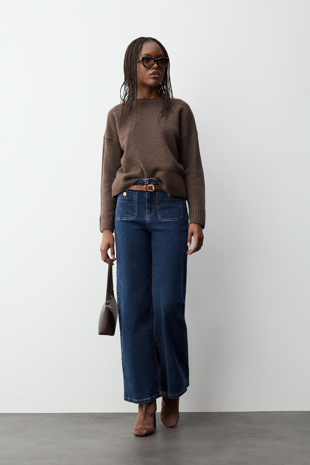 Straight jeans with patch pockets