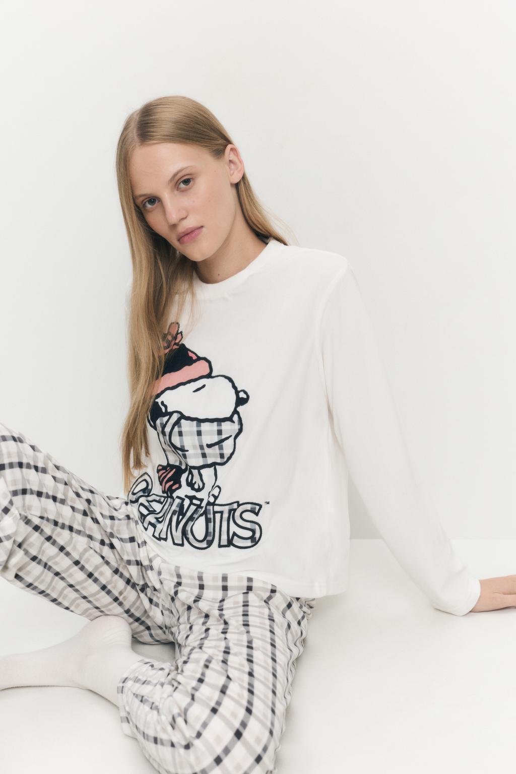Velvet Snoopy Peanuts™ pyjamas