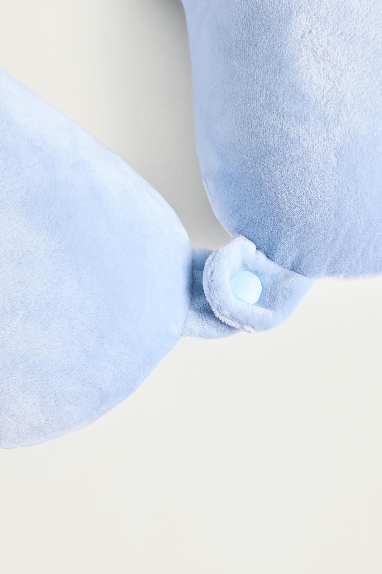 Travel cushion — PASTEL BLUE