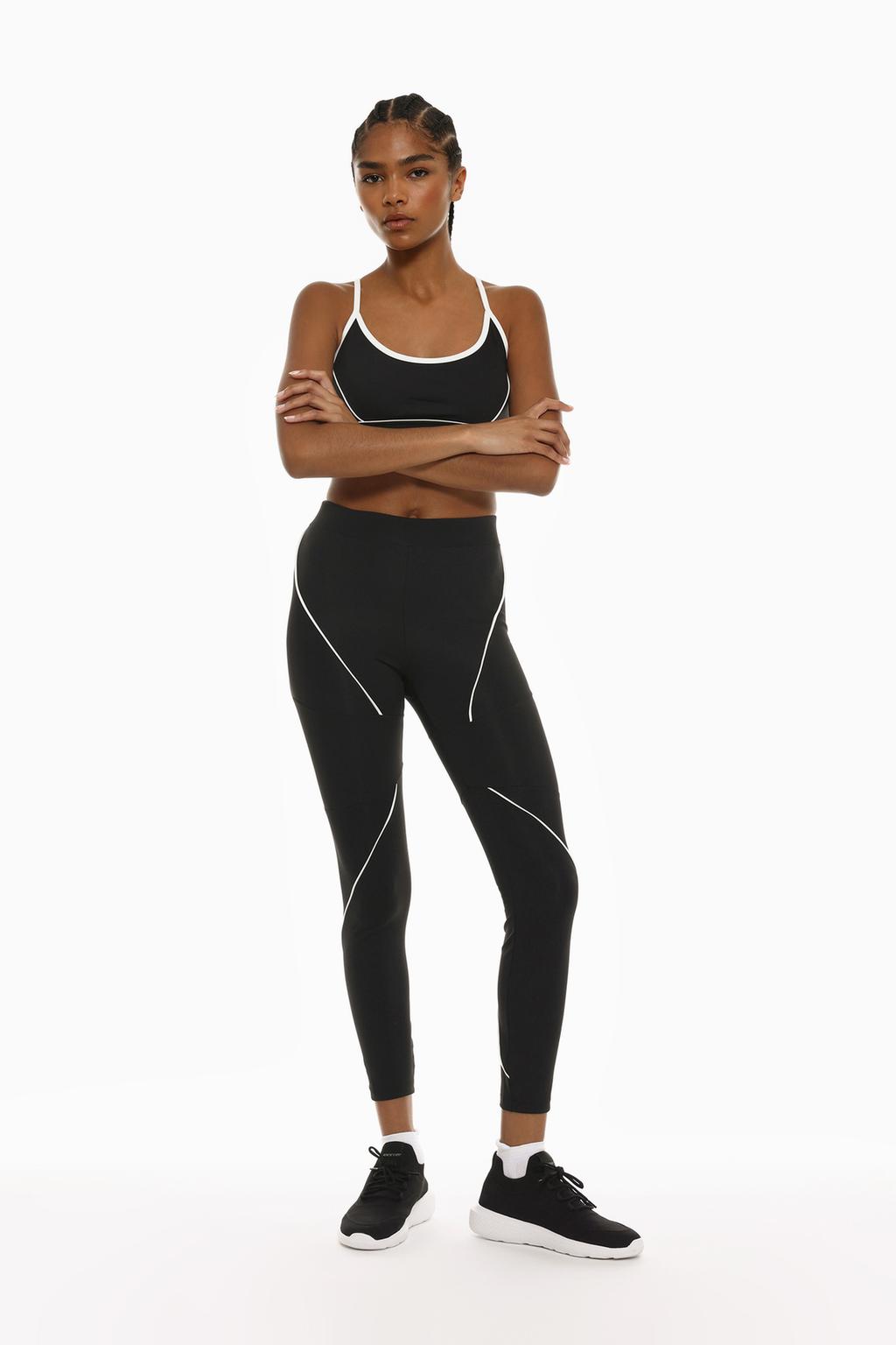 Sports leggings with trims