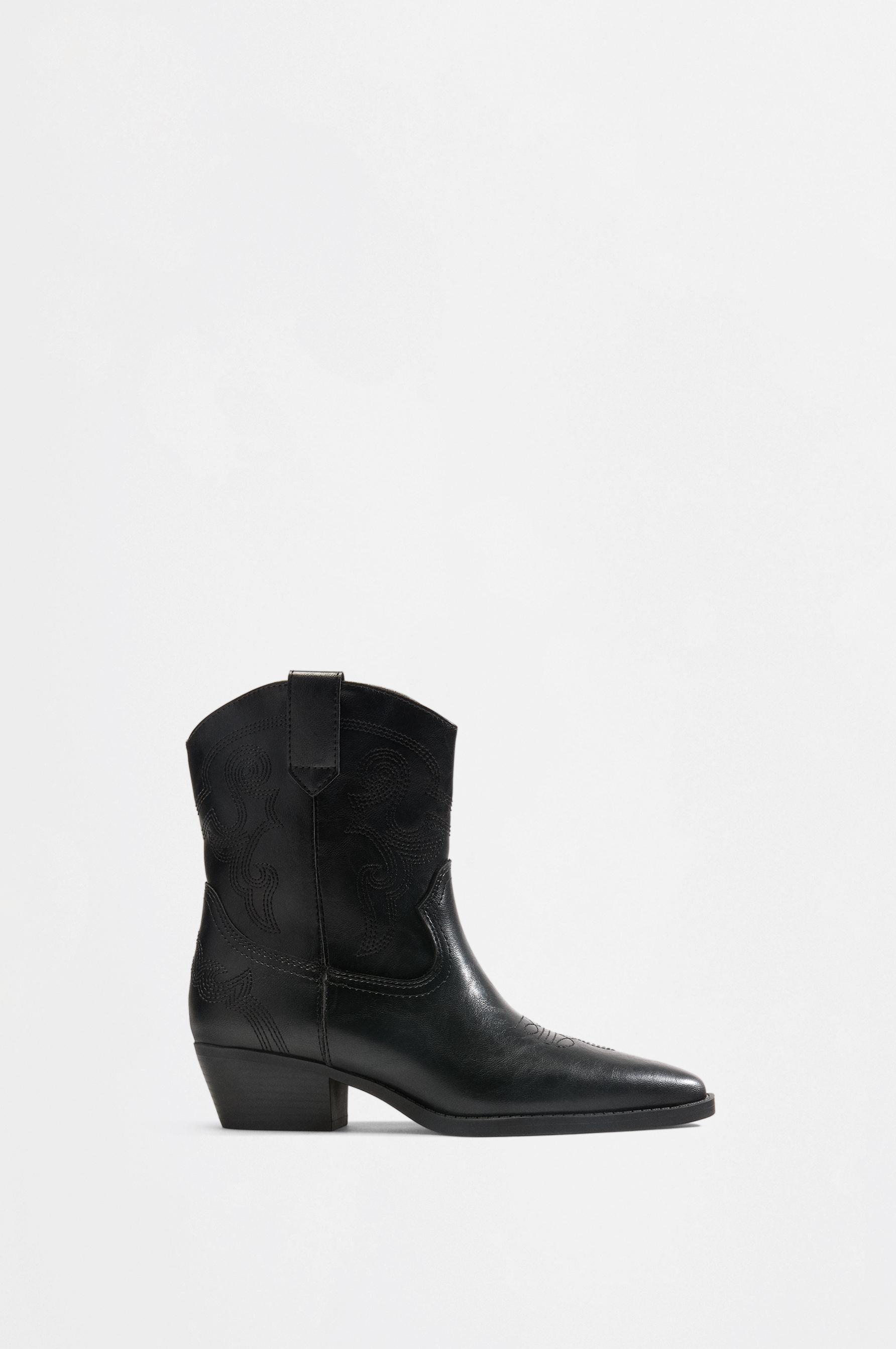 -style ankle boots — BLACK