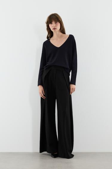 Basic V-neck sweater — BLACK 2