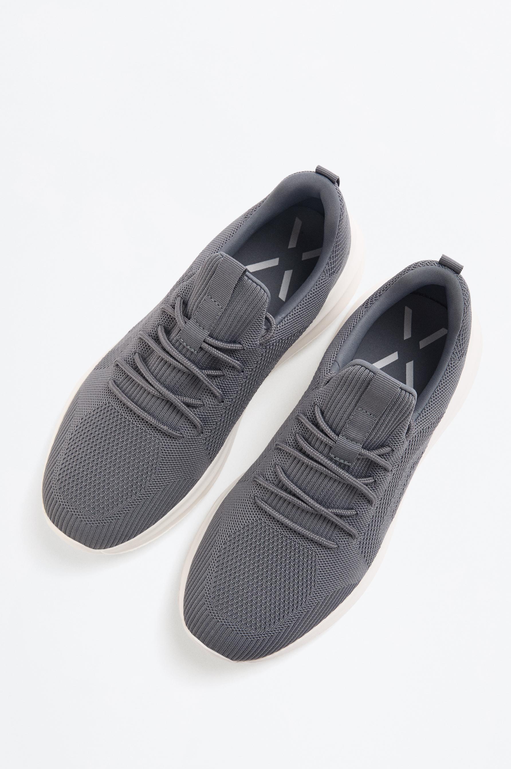 Multi-activity sports shoe — GREY