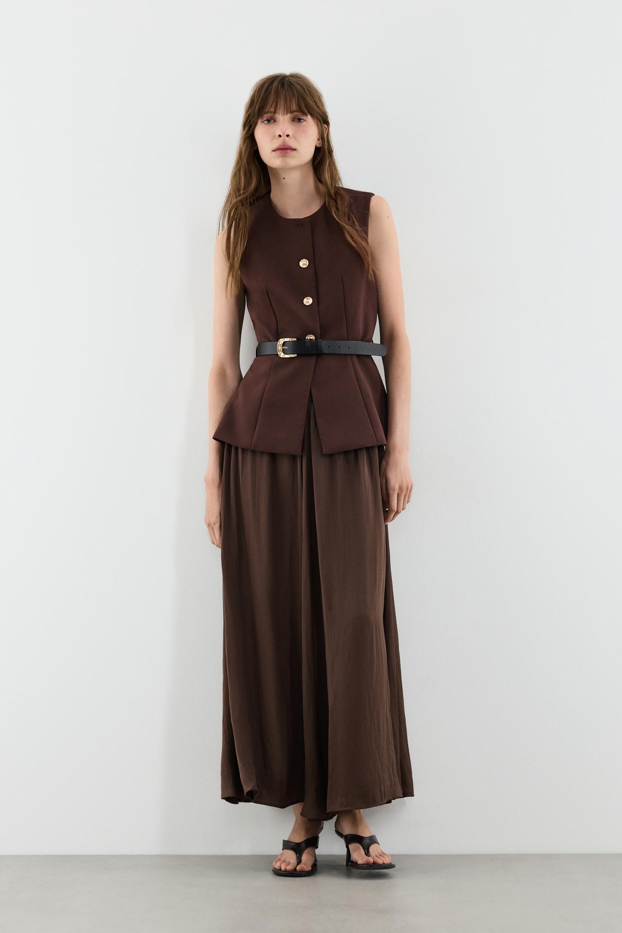 Long buttoned waistcoat — DARK BROWN