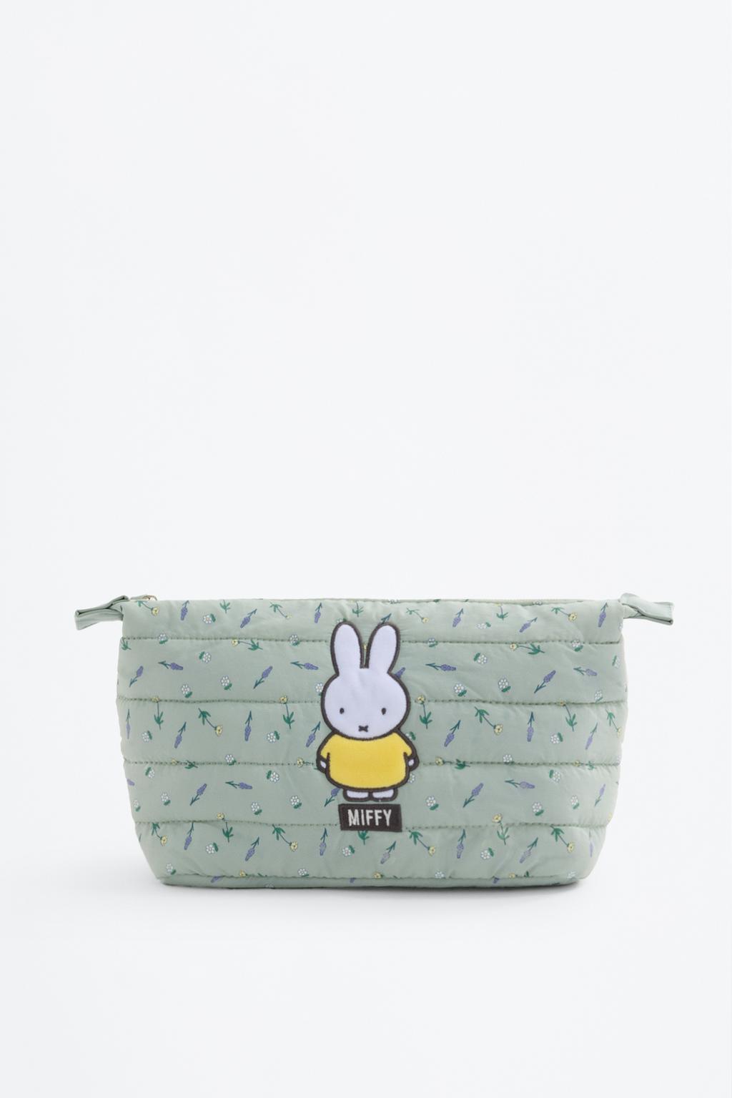 Miffy © toiletry bag
