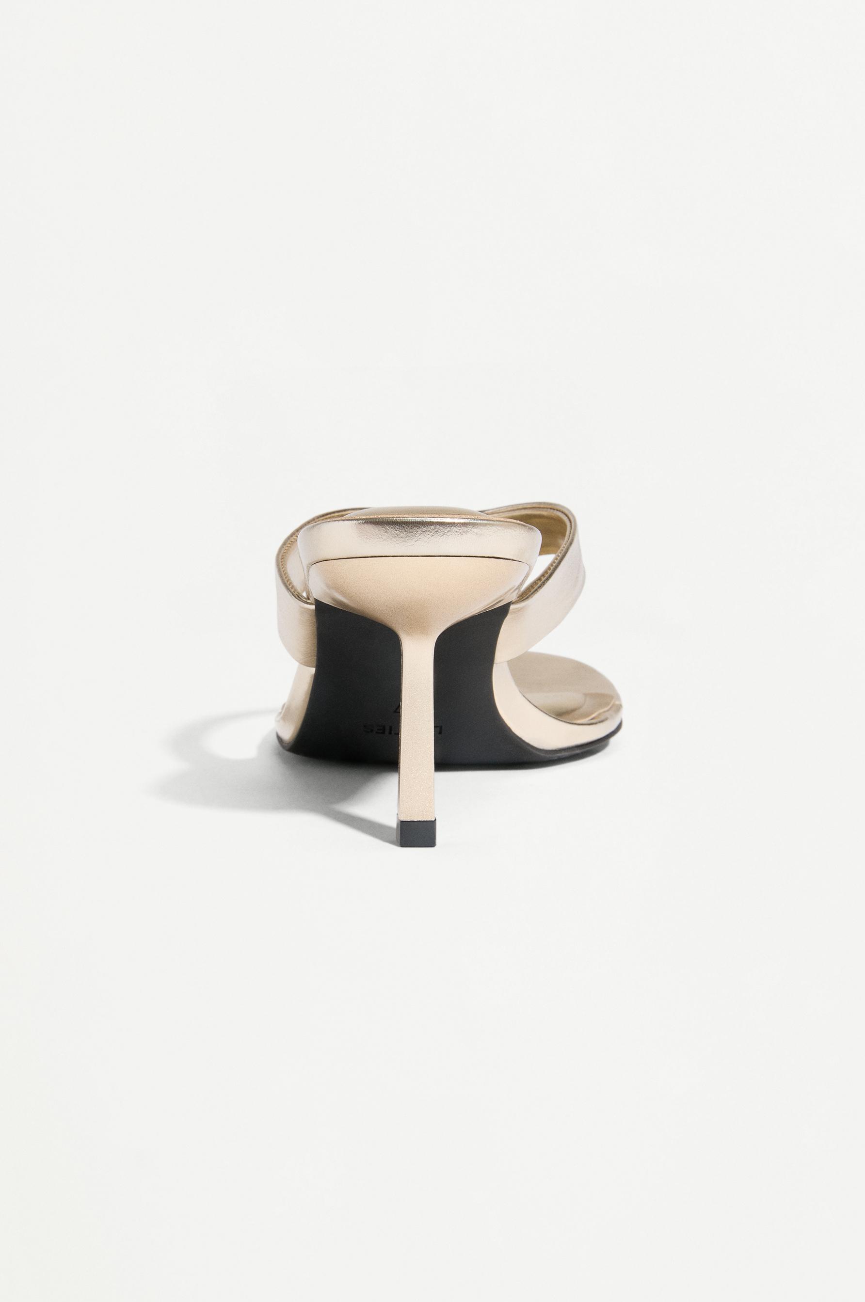 Thong heeled sandals — GOLD
