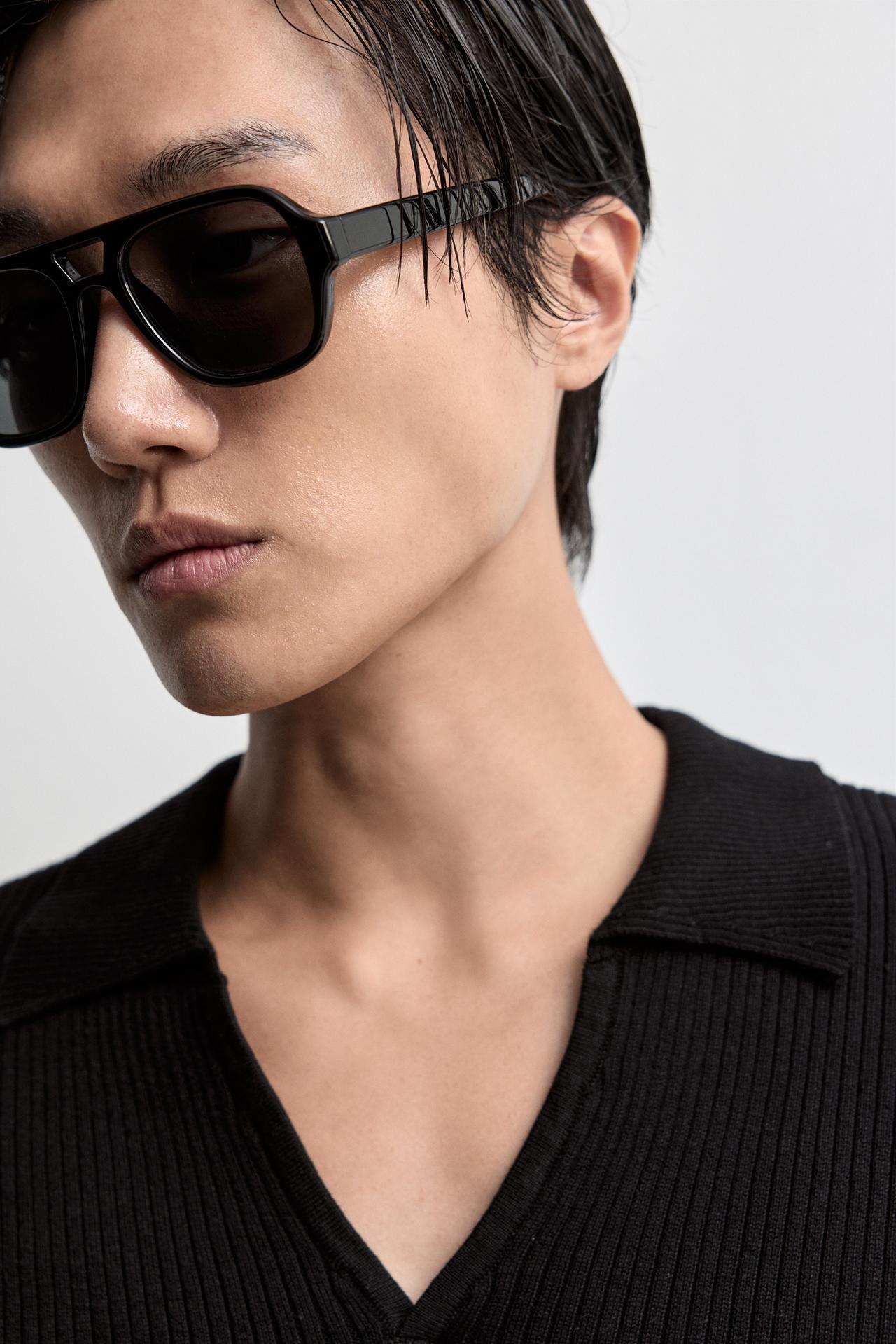 Ribbed knit polo shirt — BLACK