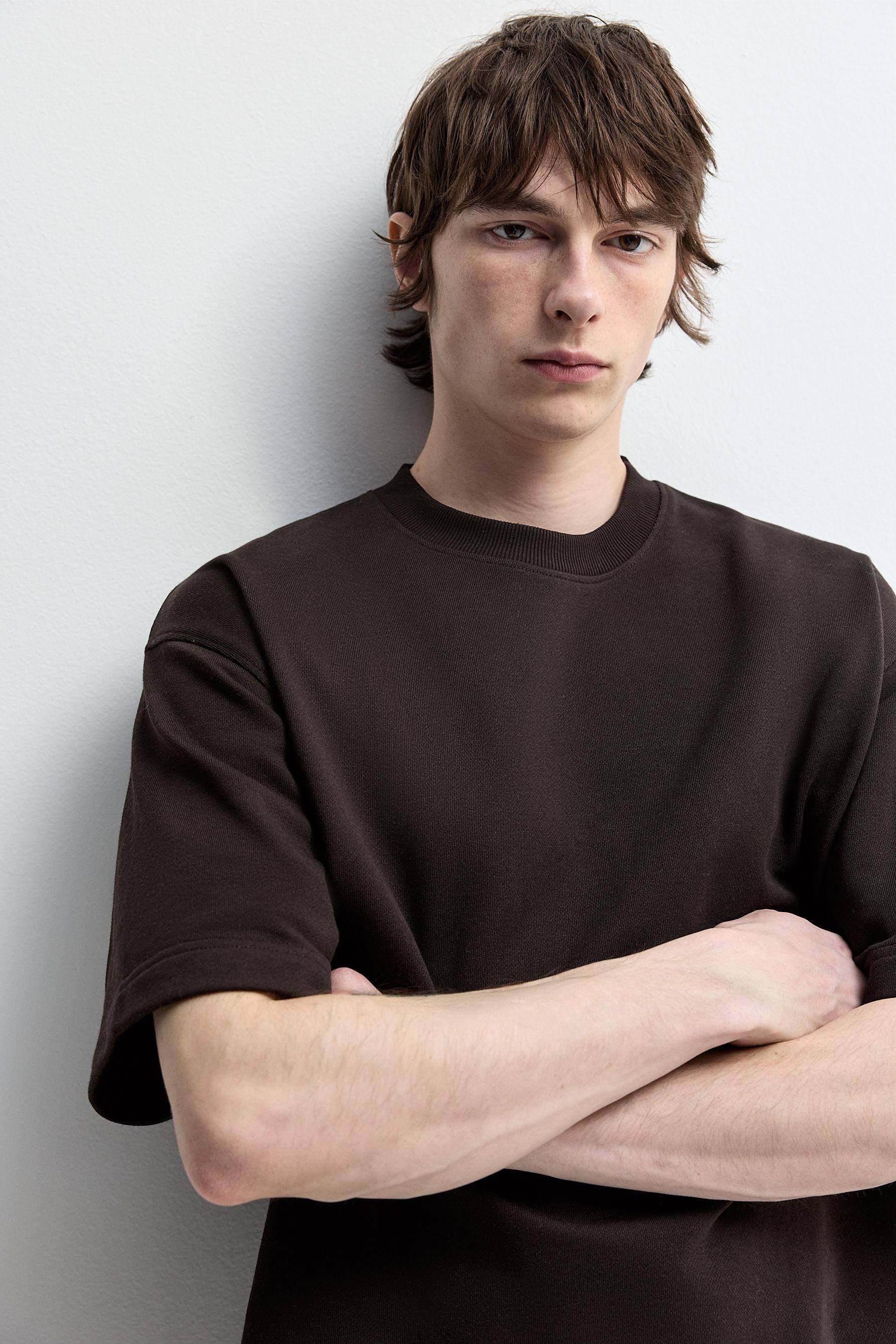 Short sleeve sweatshirt — DARK BROWN