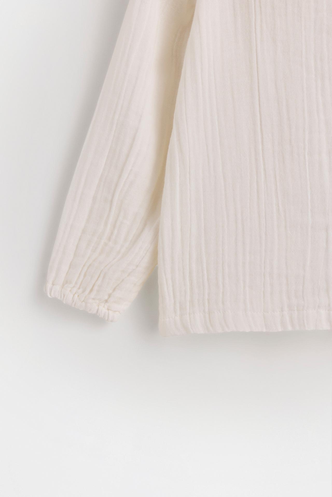 Peter Pan collar shirt — WHITE