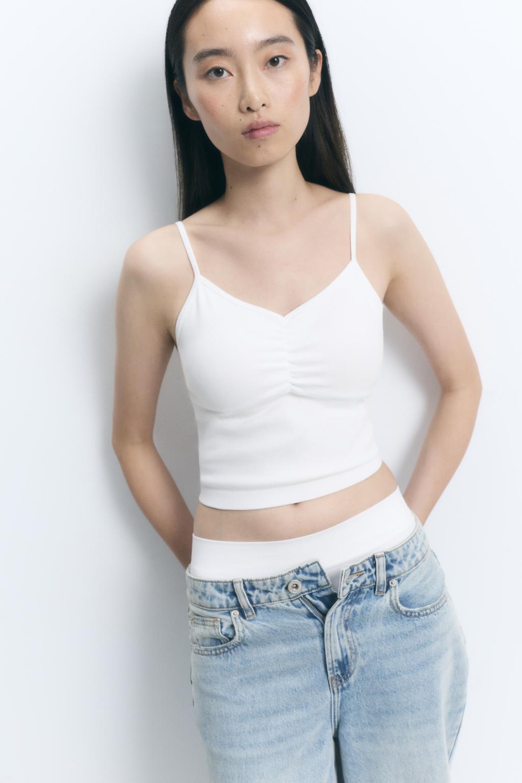 Seamless padded top