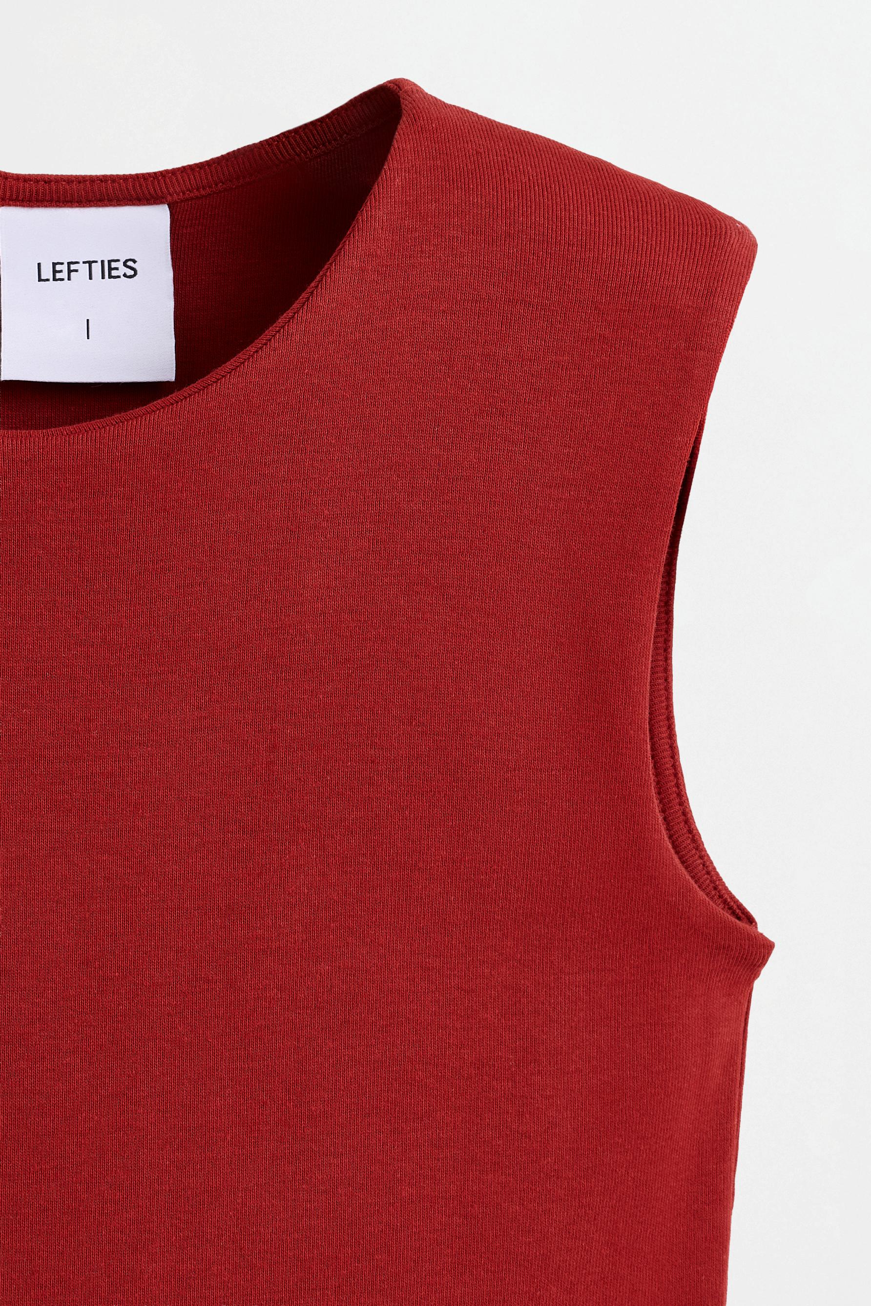 Wide-strap tank top — RED