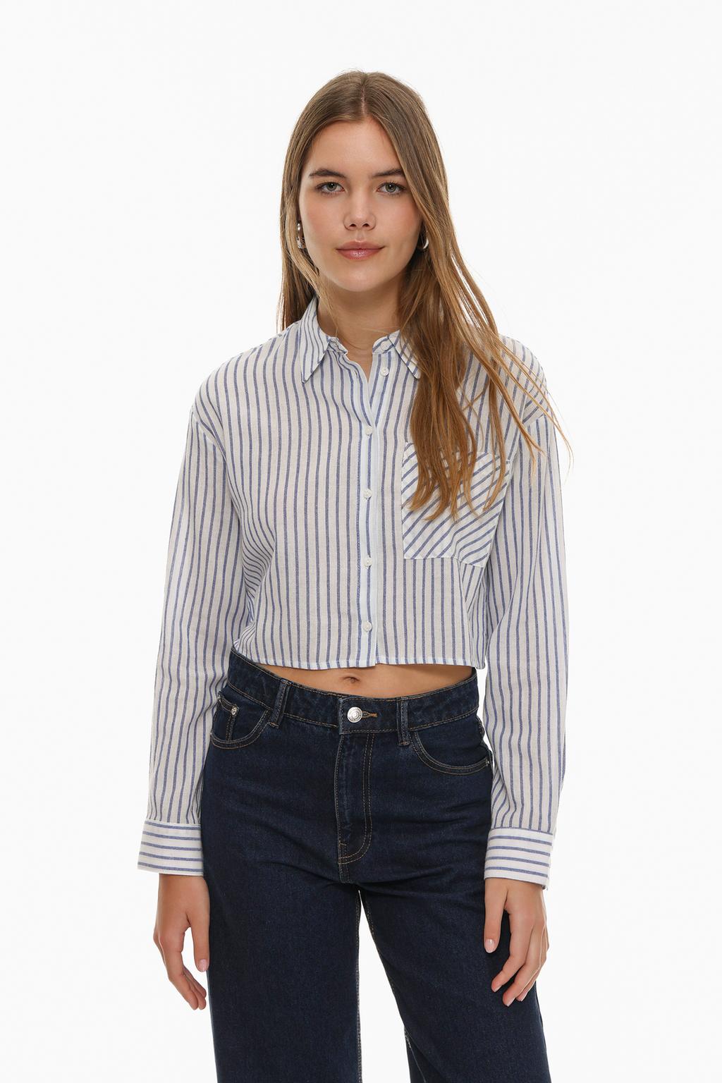 Cropped shirt with pocket