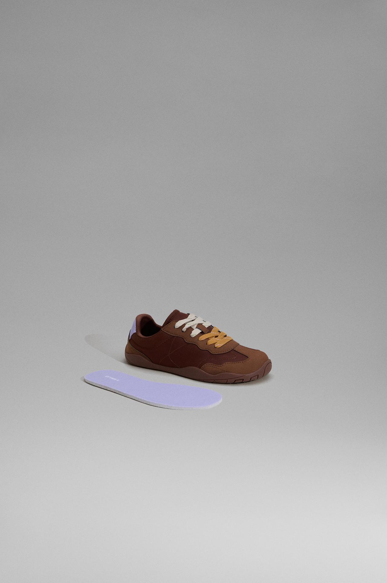 Combined barefoot sneakers — BROWN