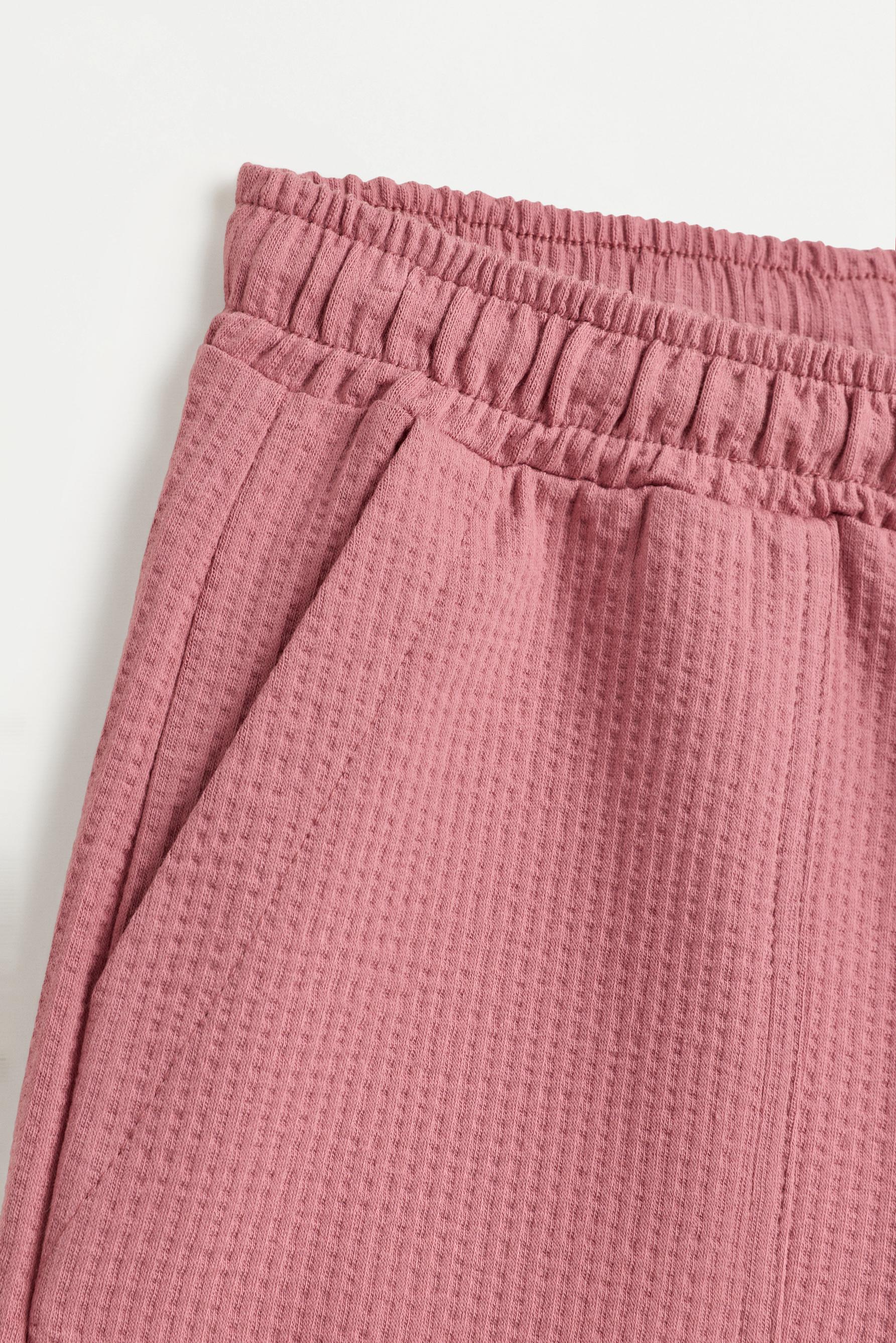 Seersucker shorts — DARK PINK