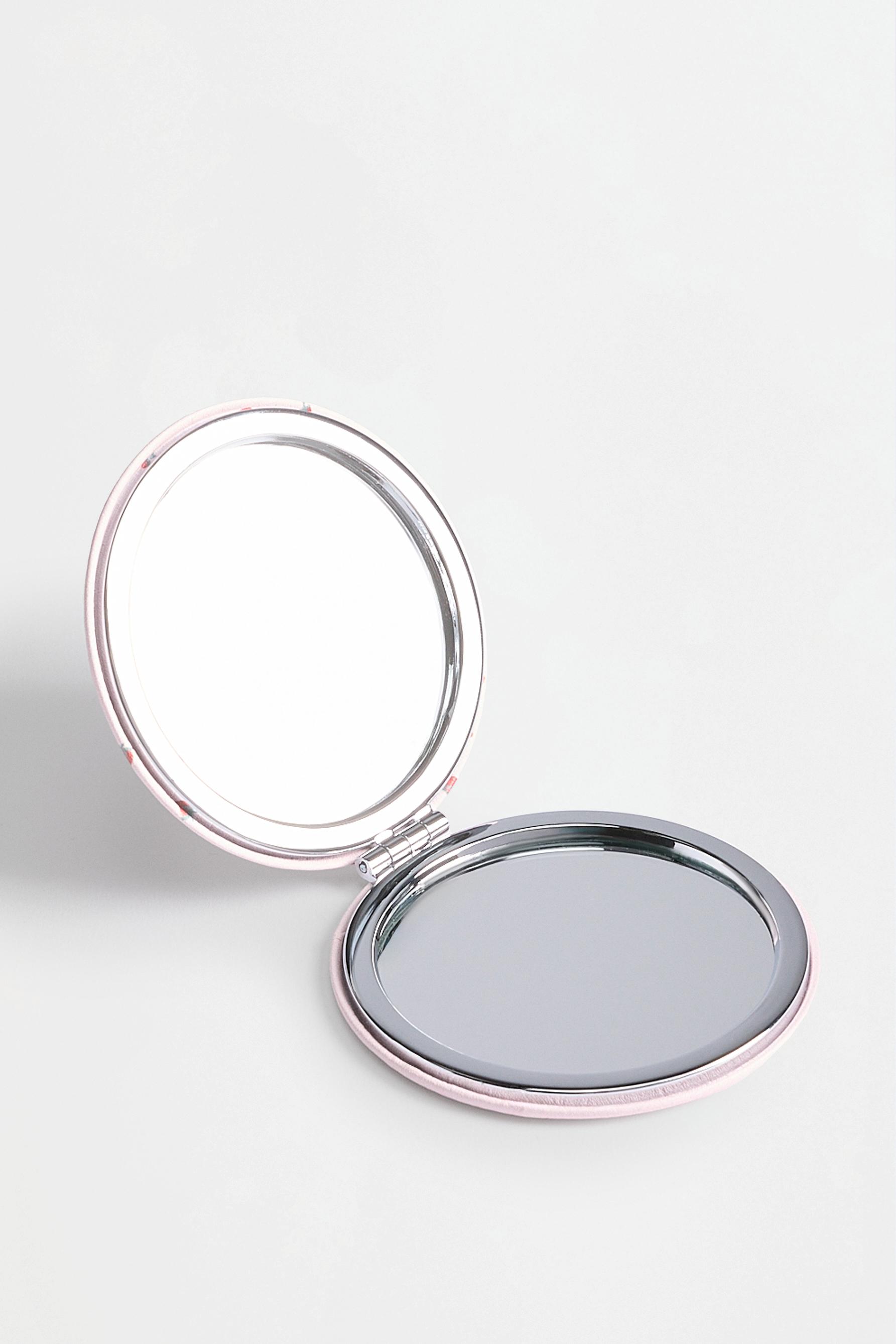 Round Winnie the Pooh ©Disney mirror — FADED PINK