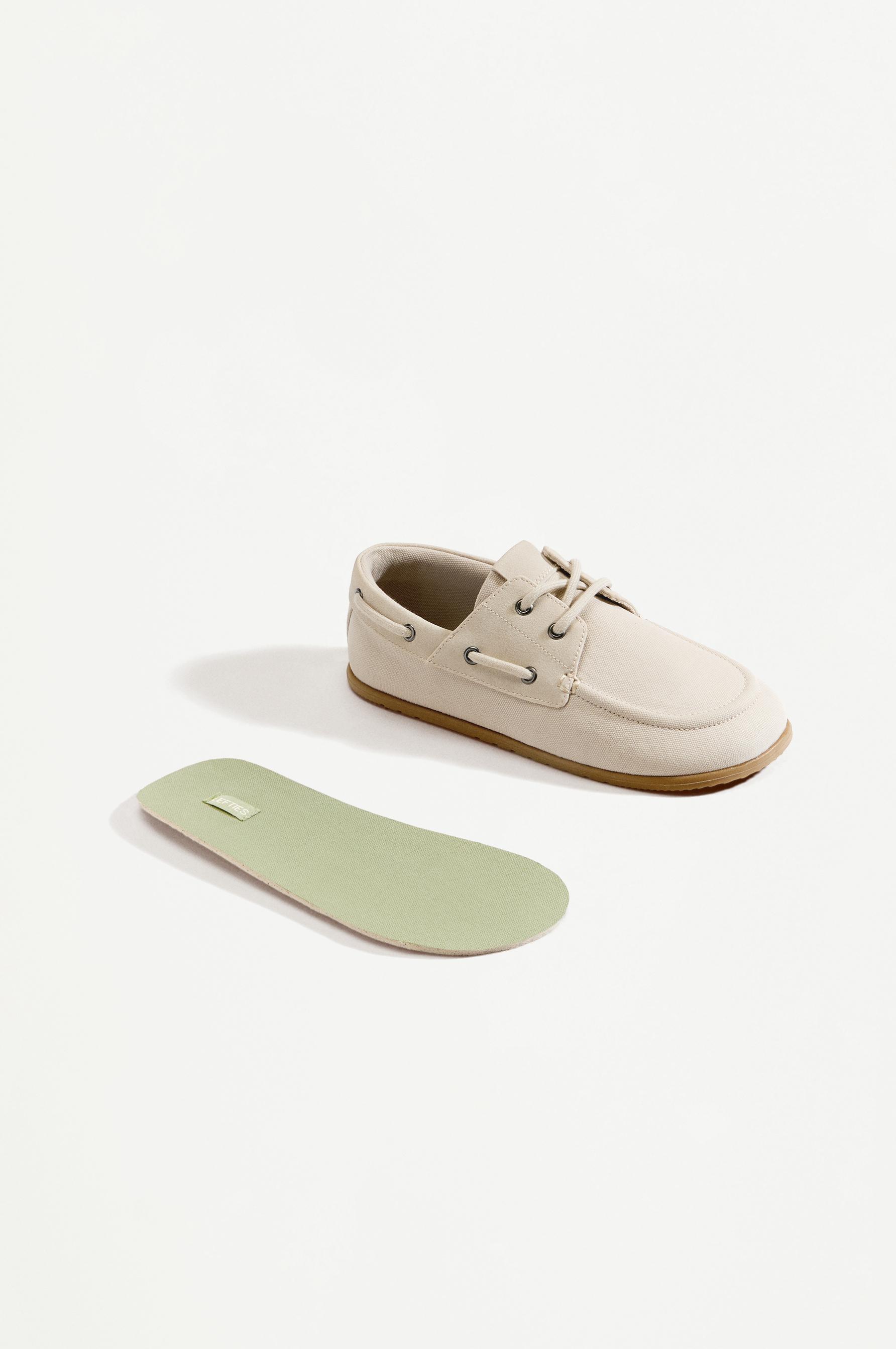 BAREFOOT BOAT SHOES — BEIGE
