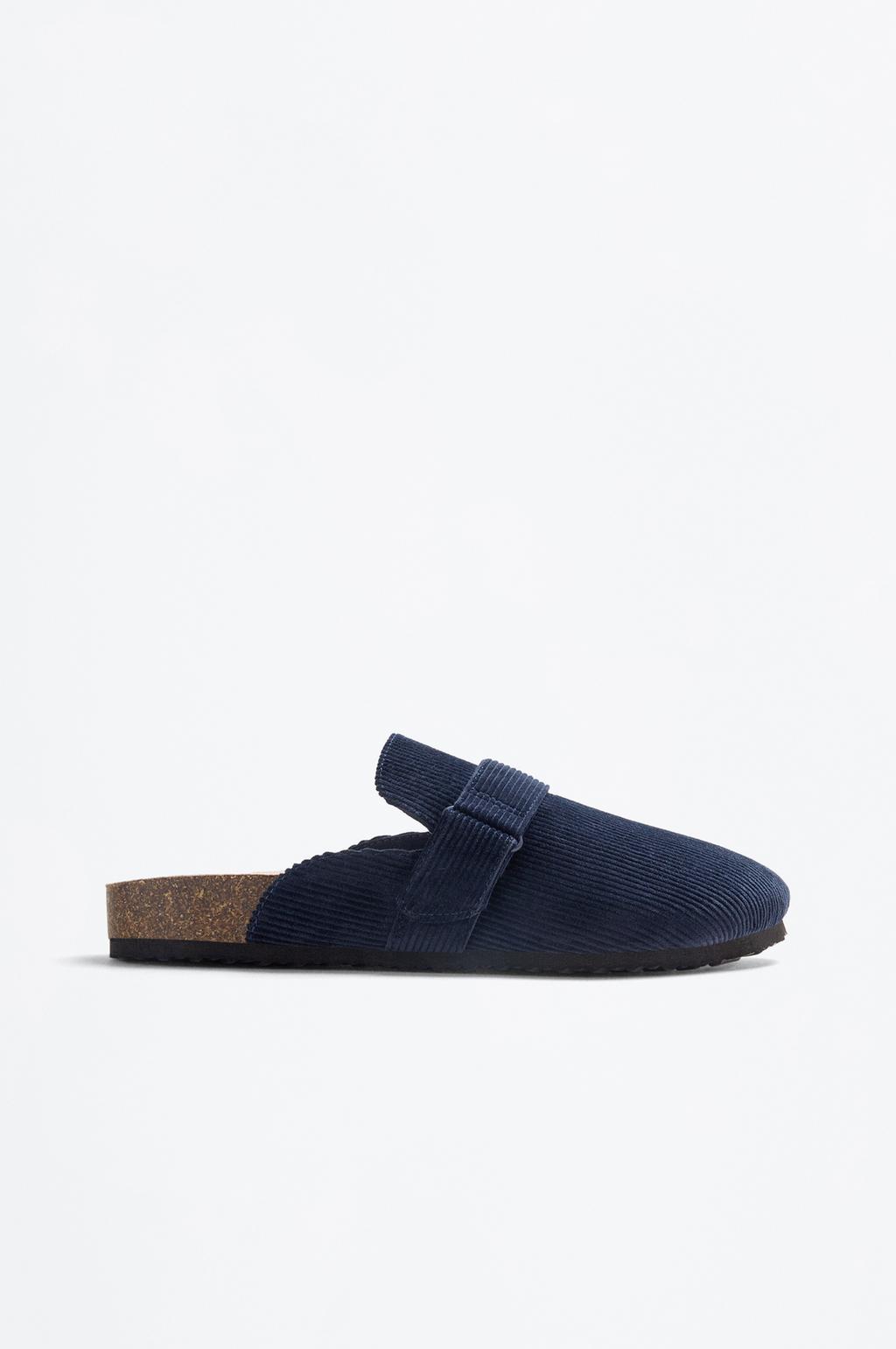 Corduroy-effect clog